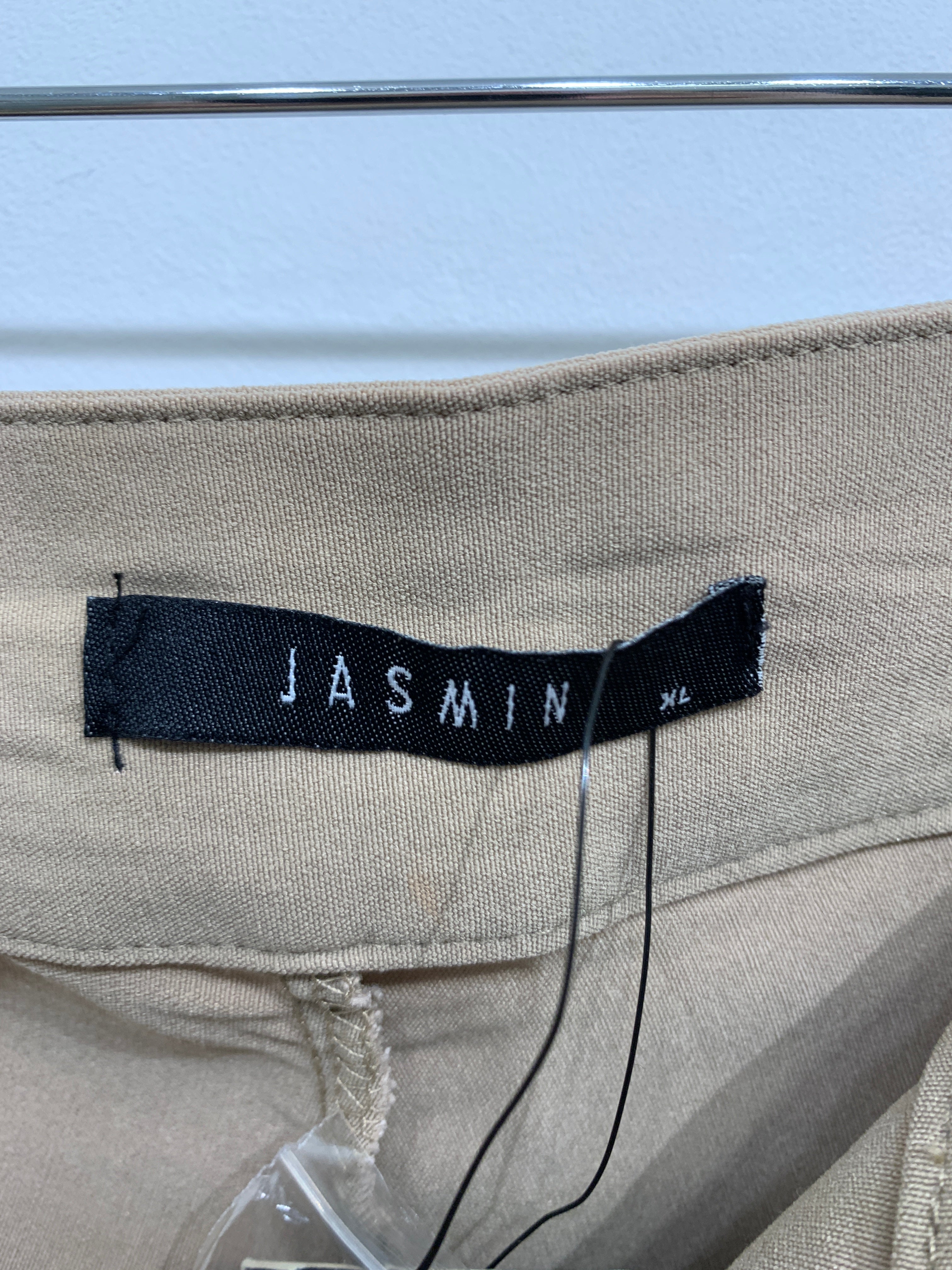 Jasmin Bukser