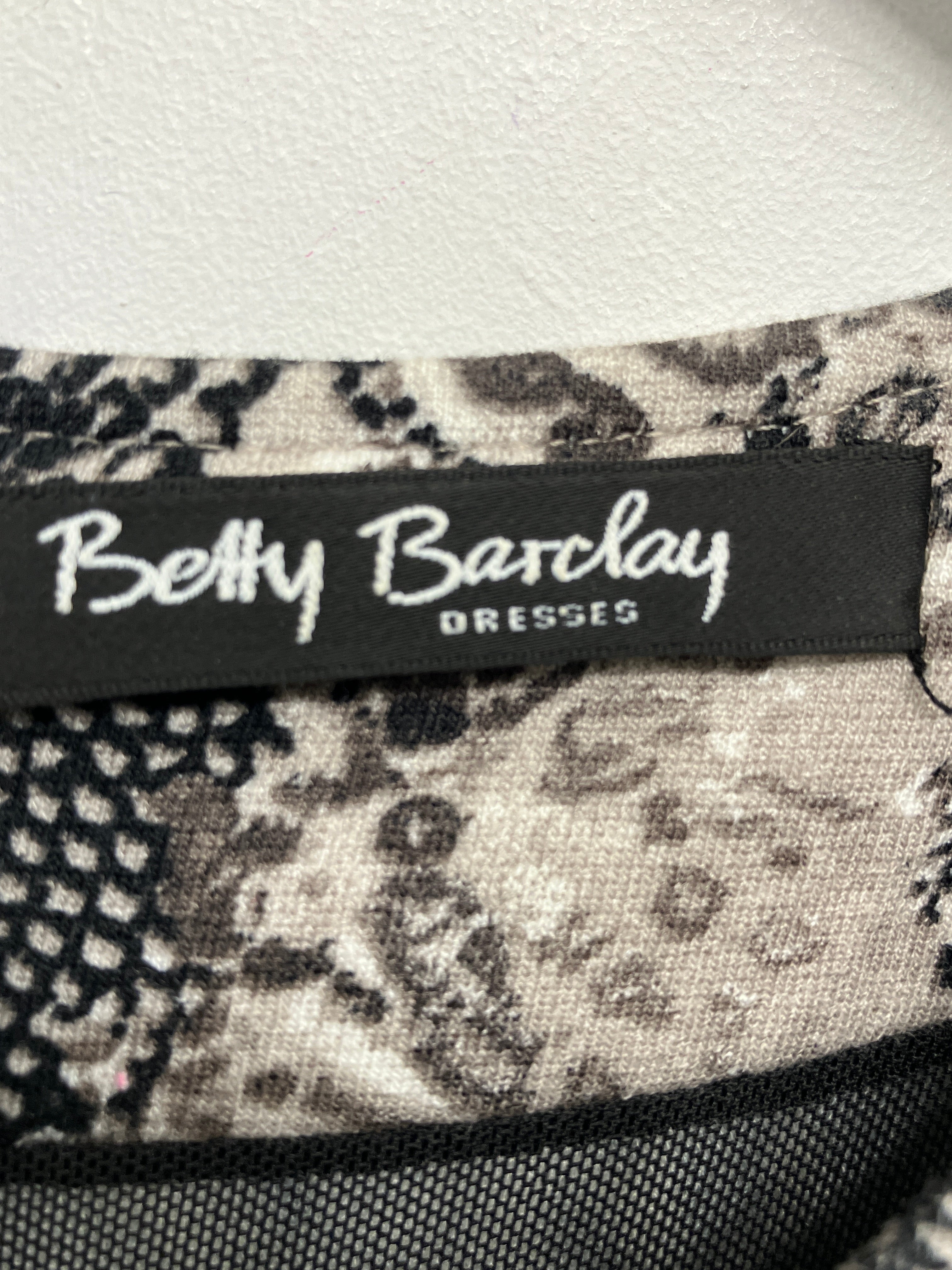 Betty Barclay Kjole