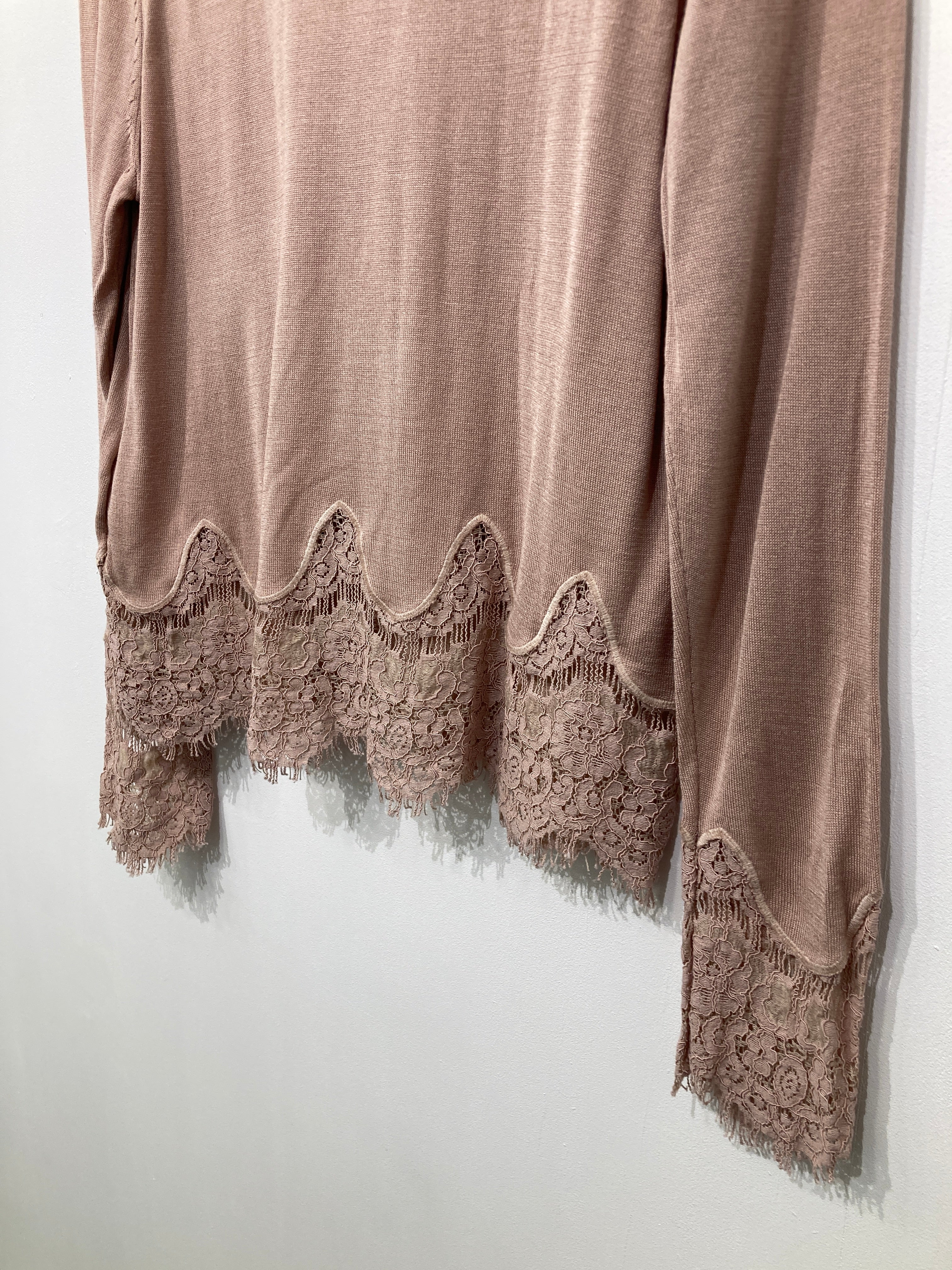 Divided (H&M) Strik