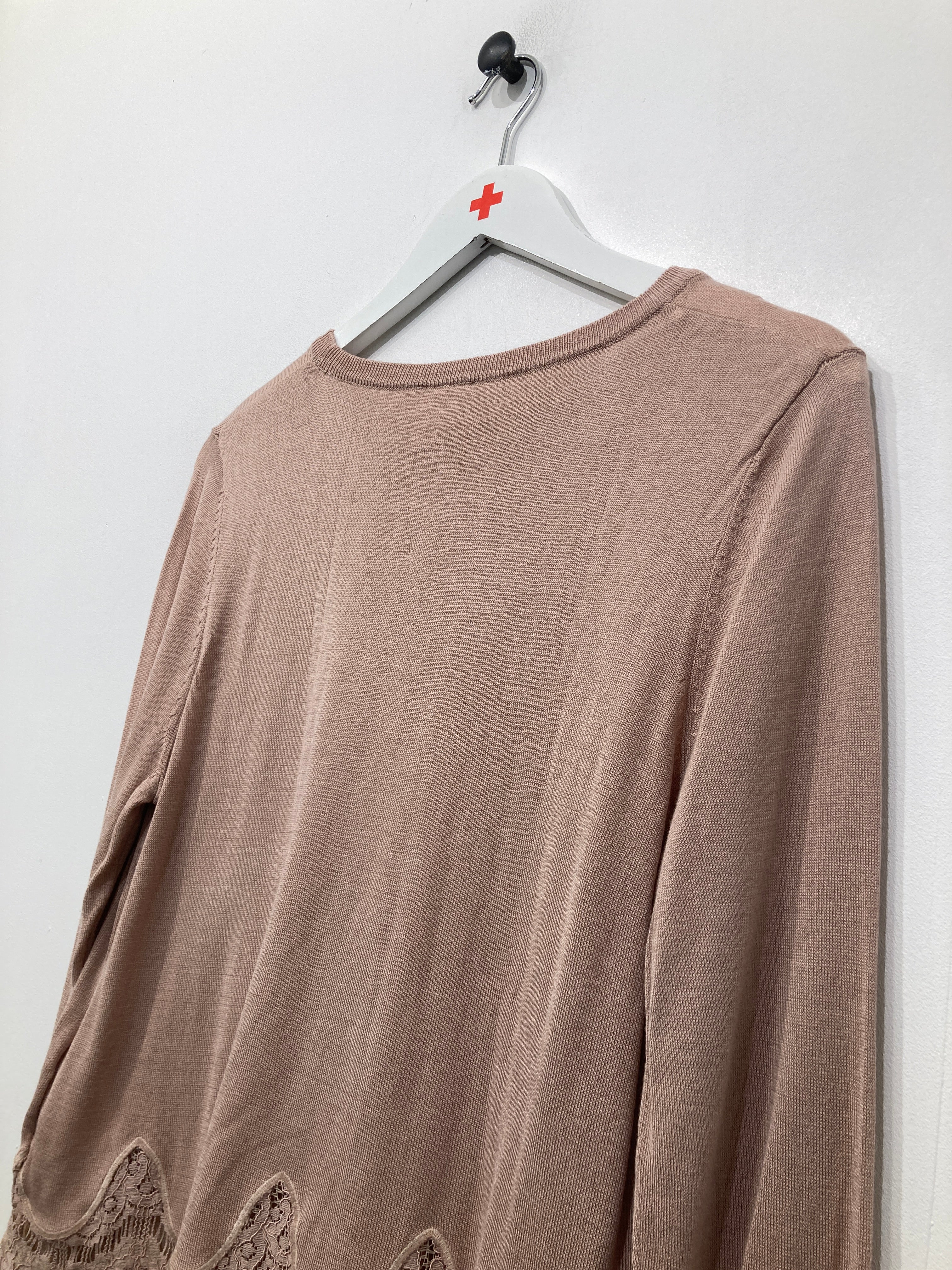 Divided (H&M) Strik