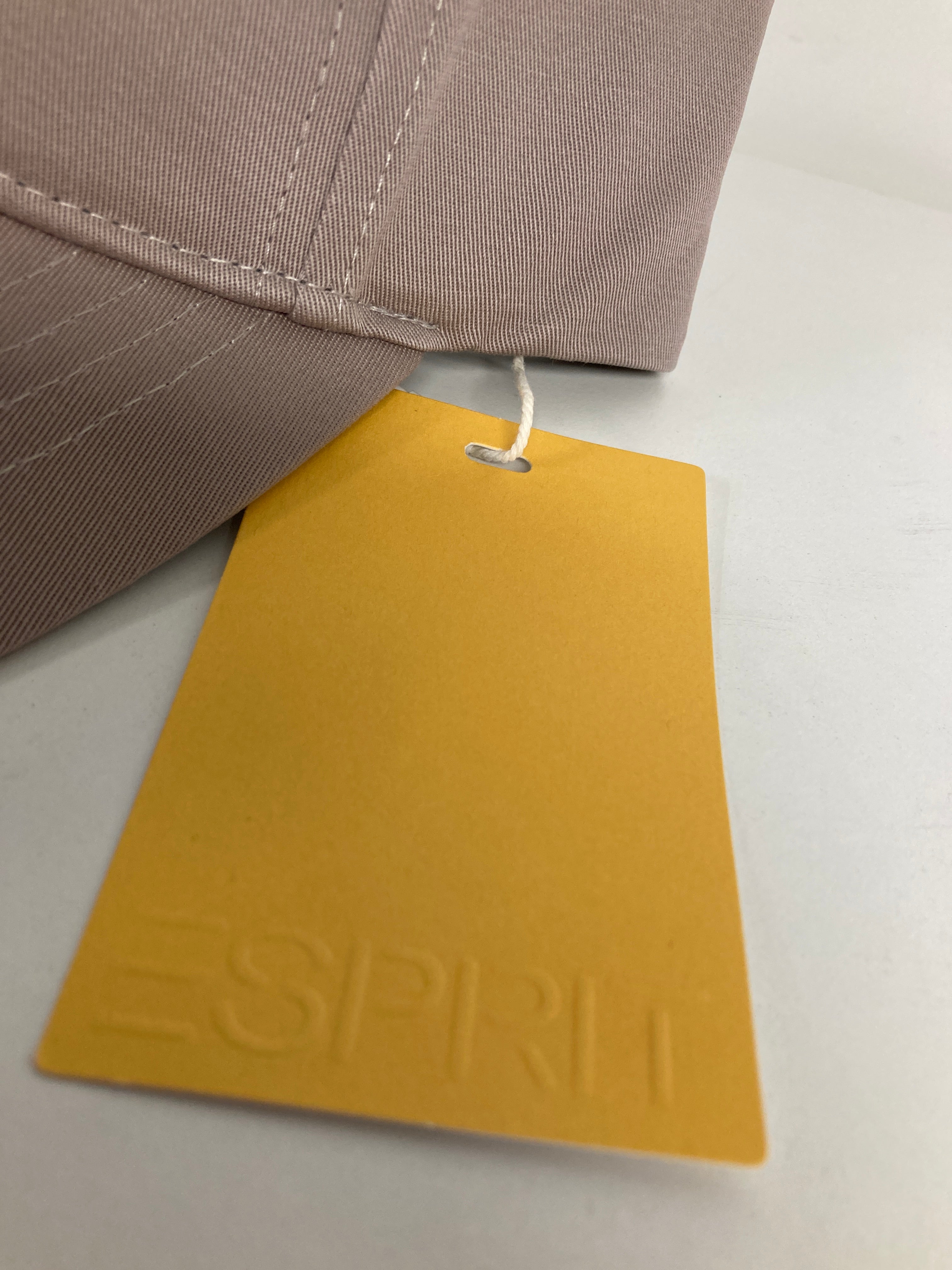 Esprit Kasket