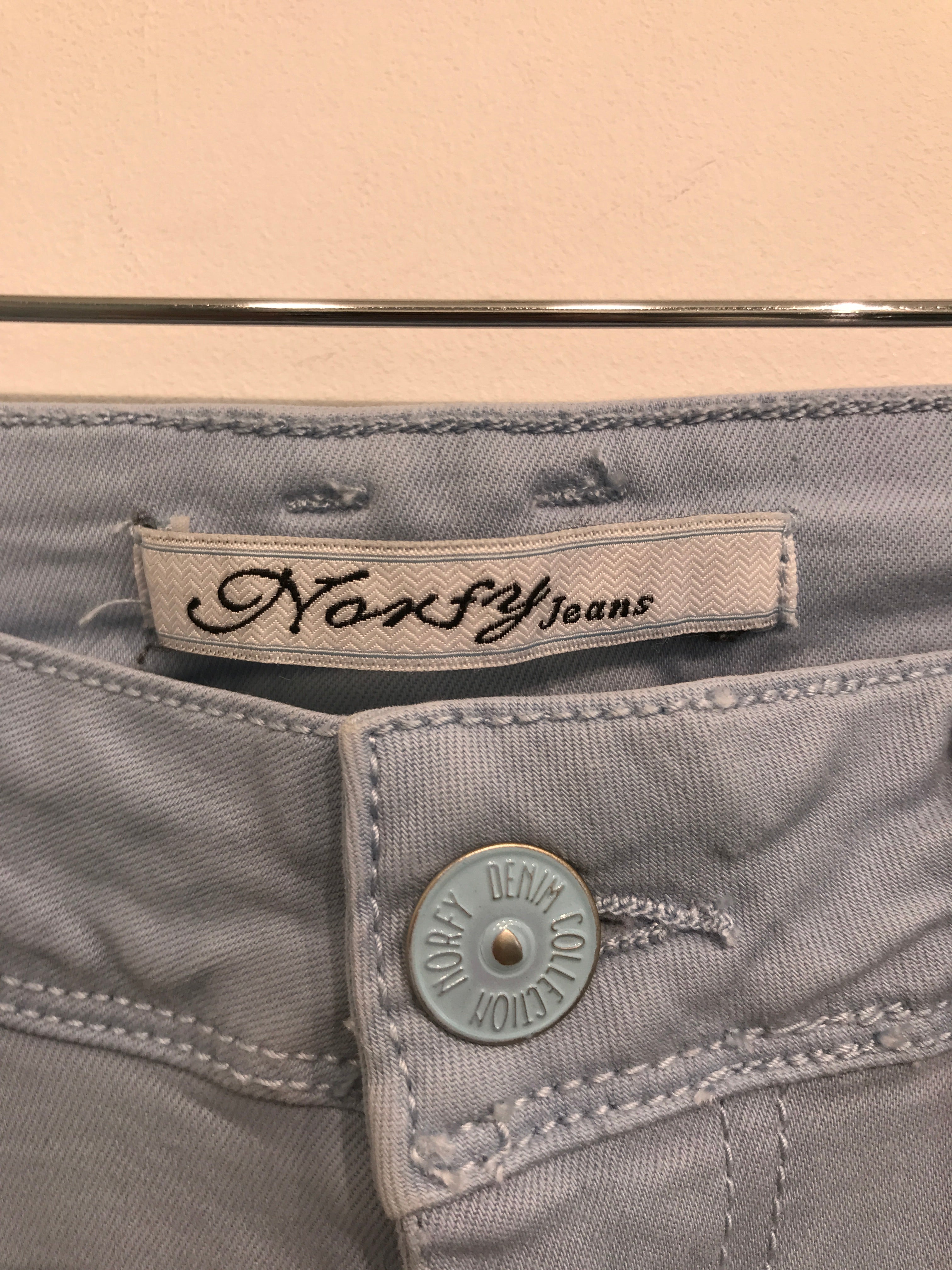 Norfy Shorts