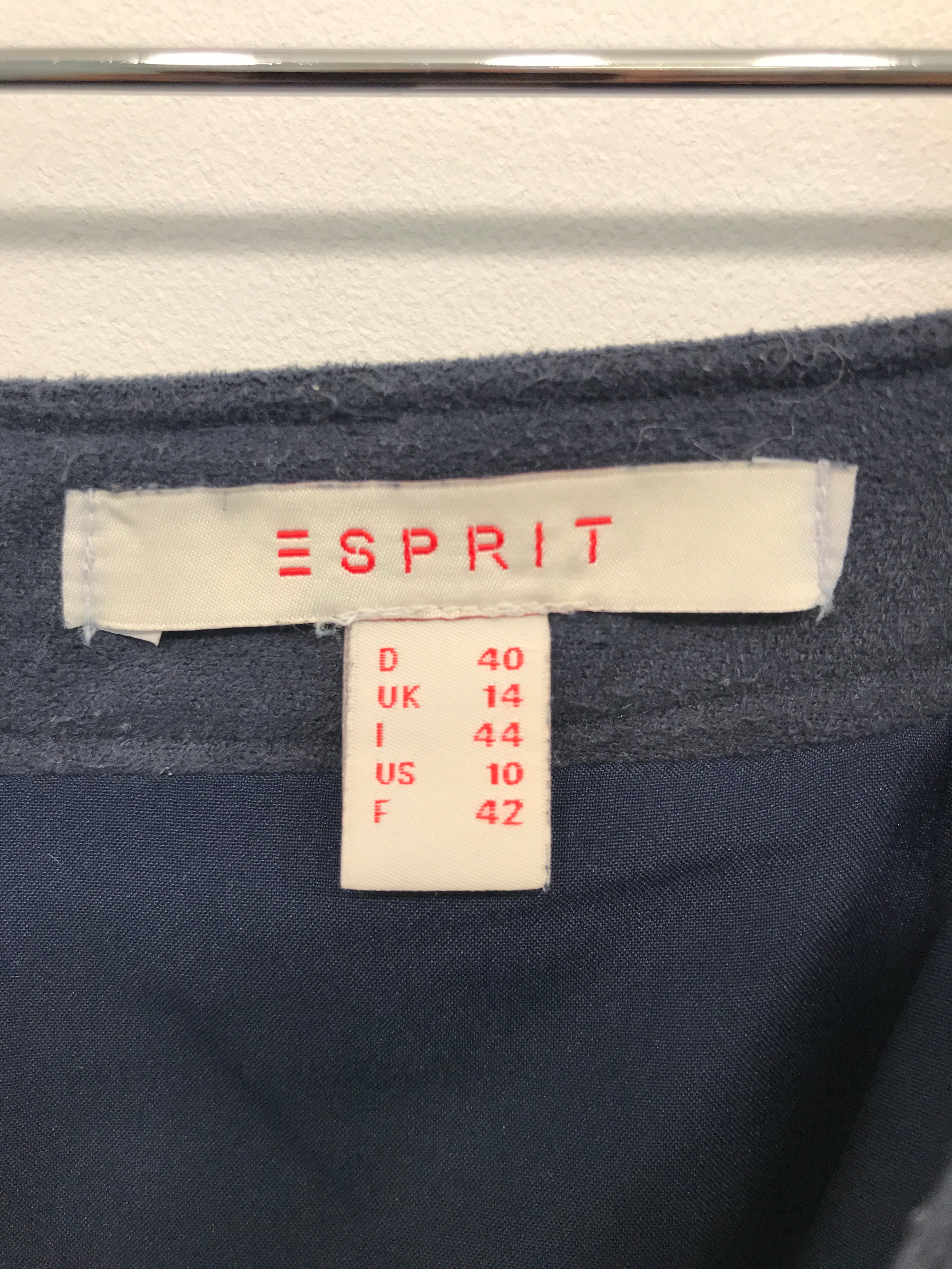 Esprit Nederdel