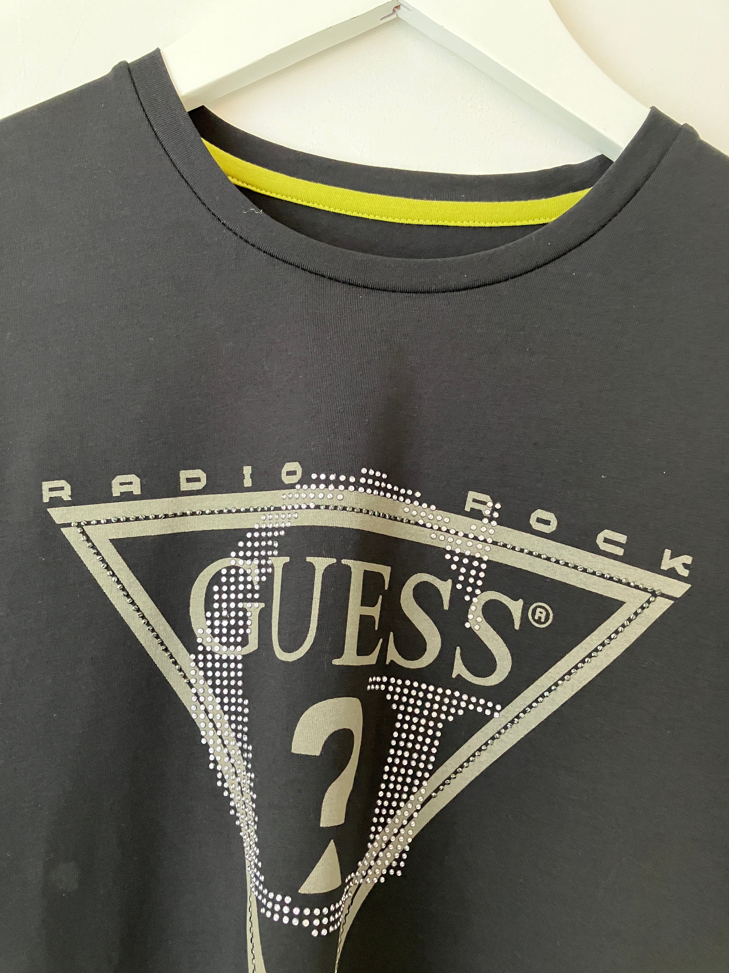 Guess T-shirt