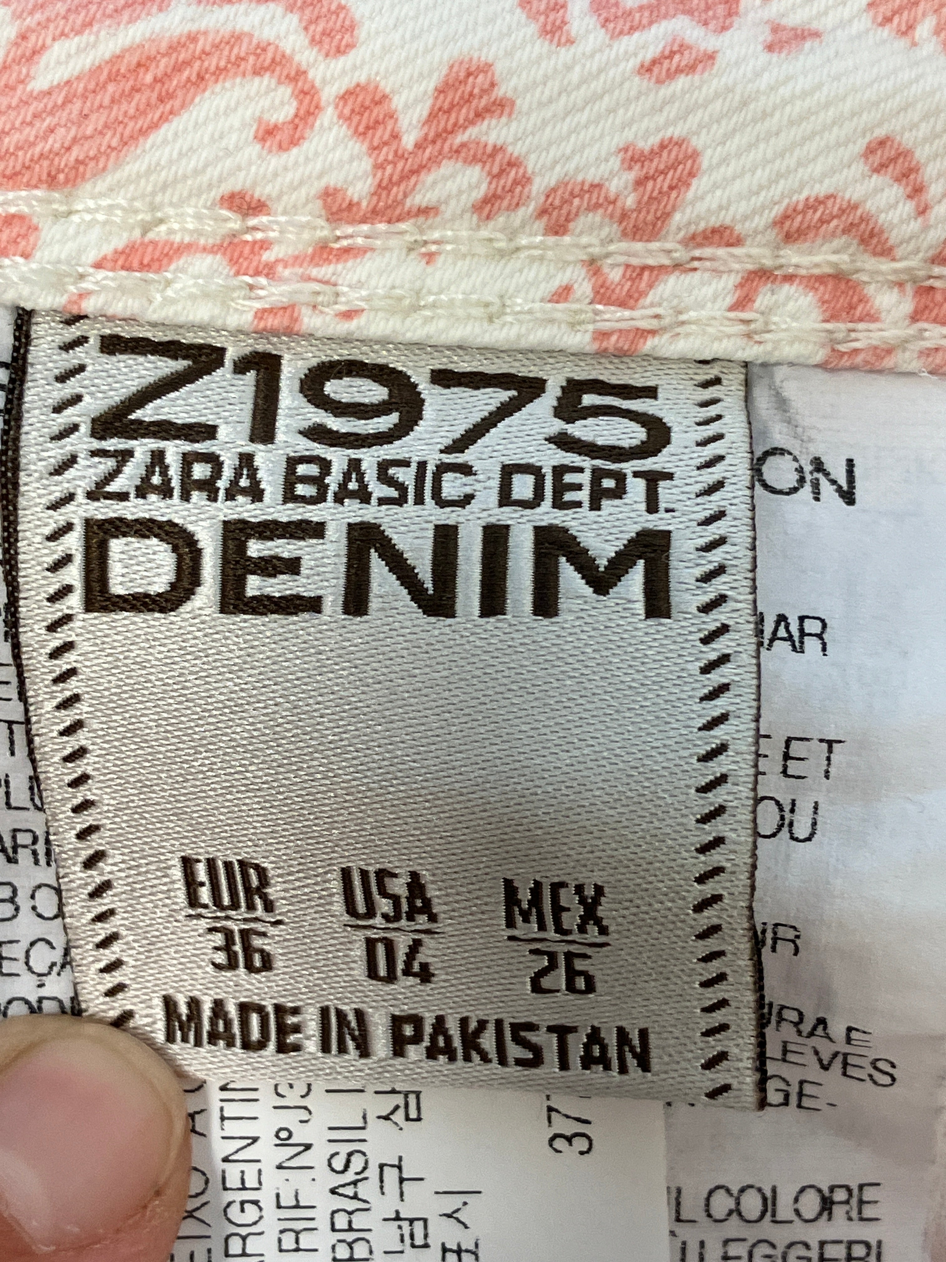 Zara Bukser