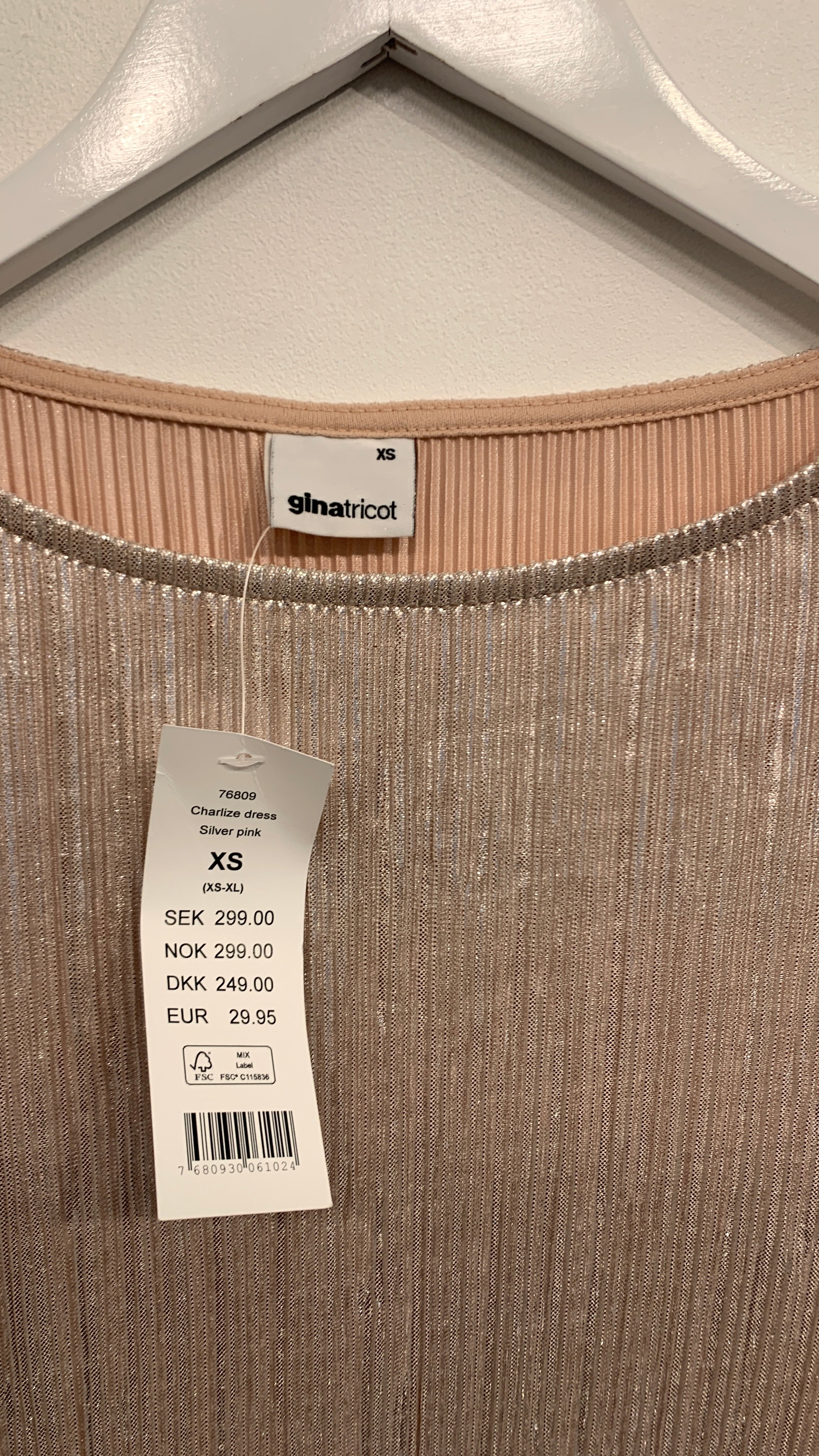 Gina Tricot Kjole