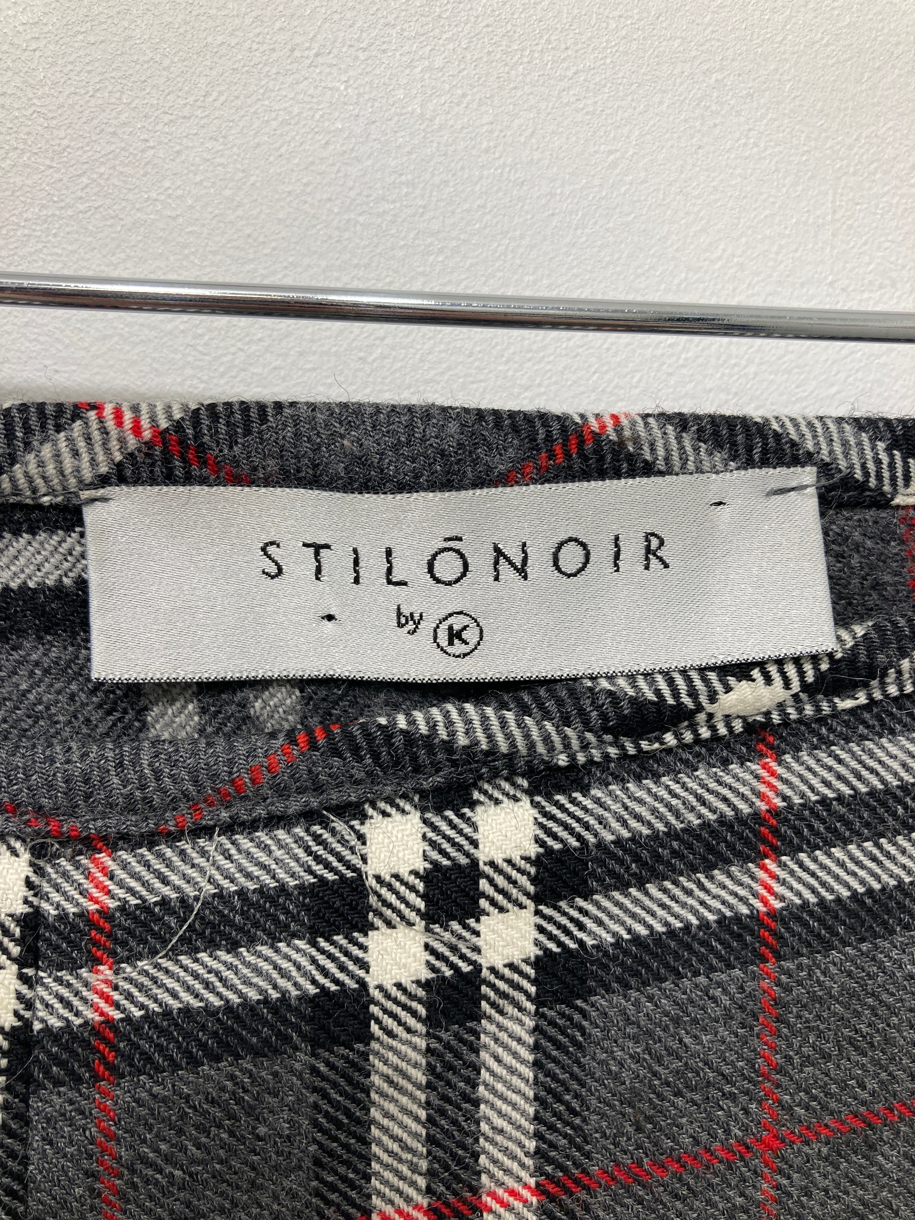 Stilonoir by K Bukser