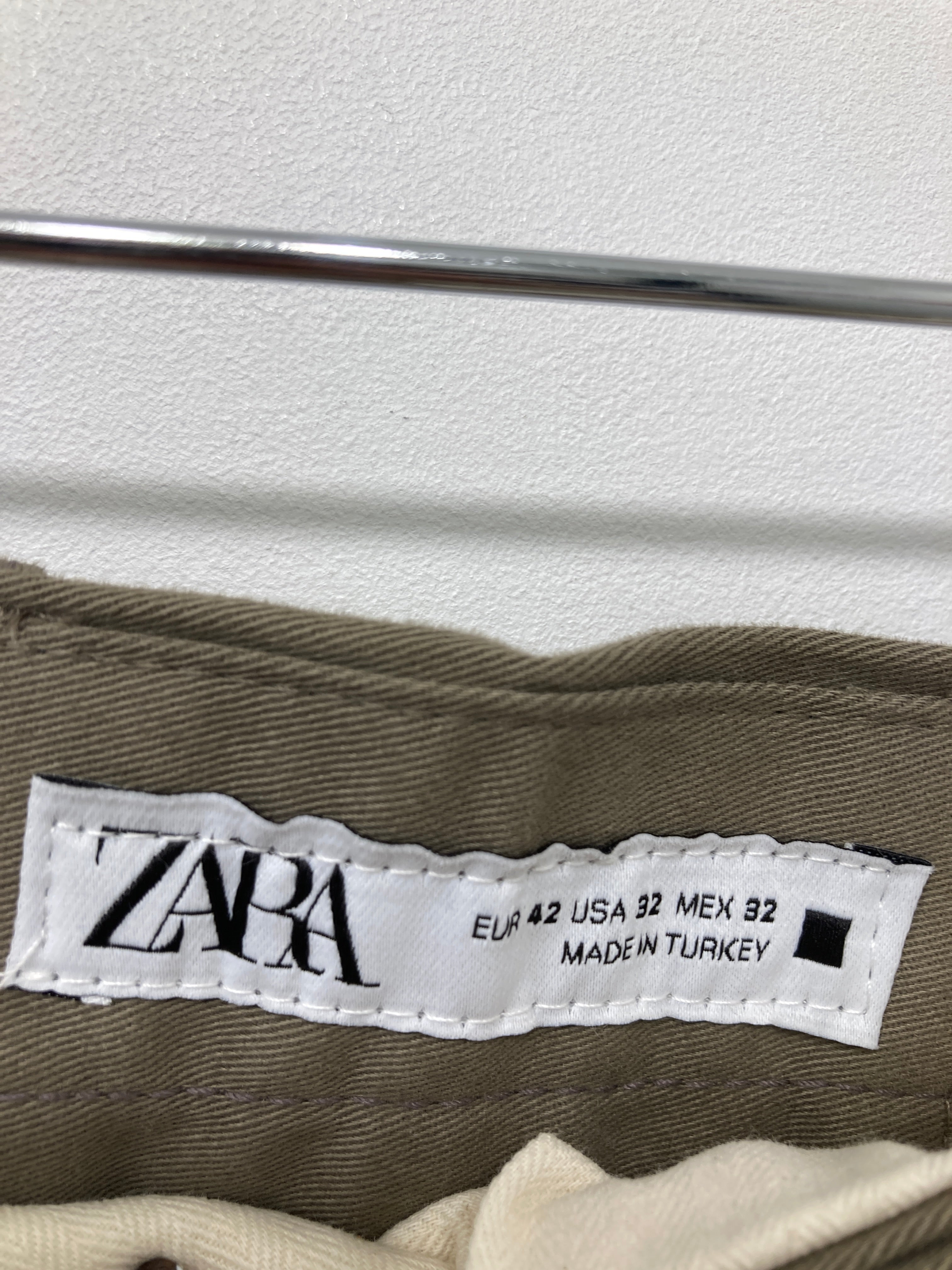 Zara Bukser
