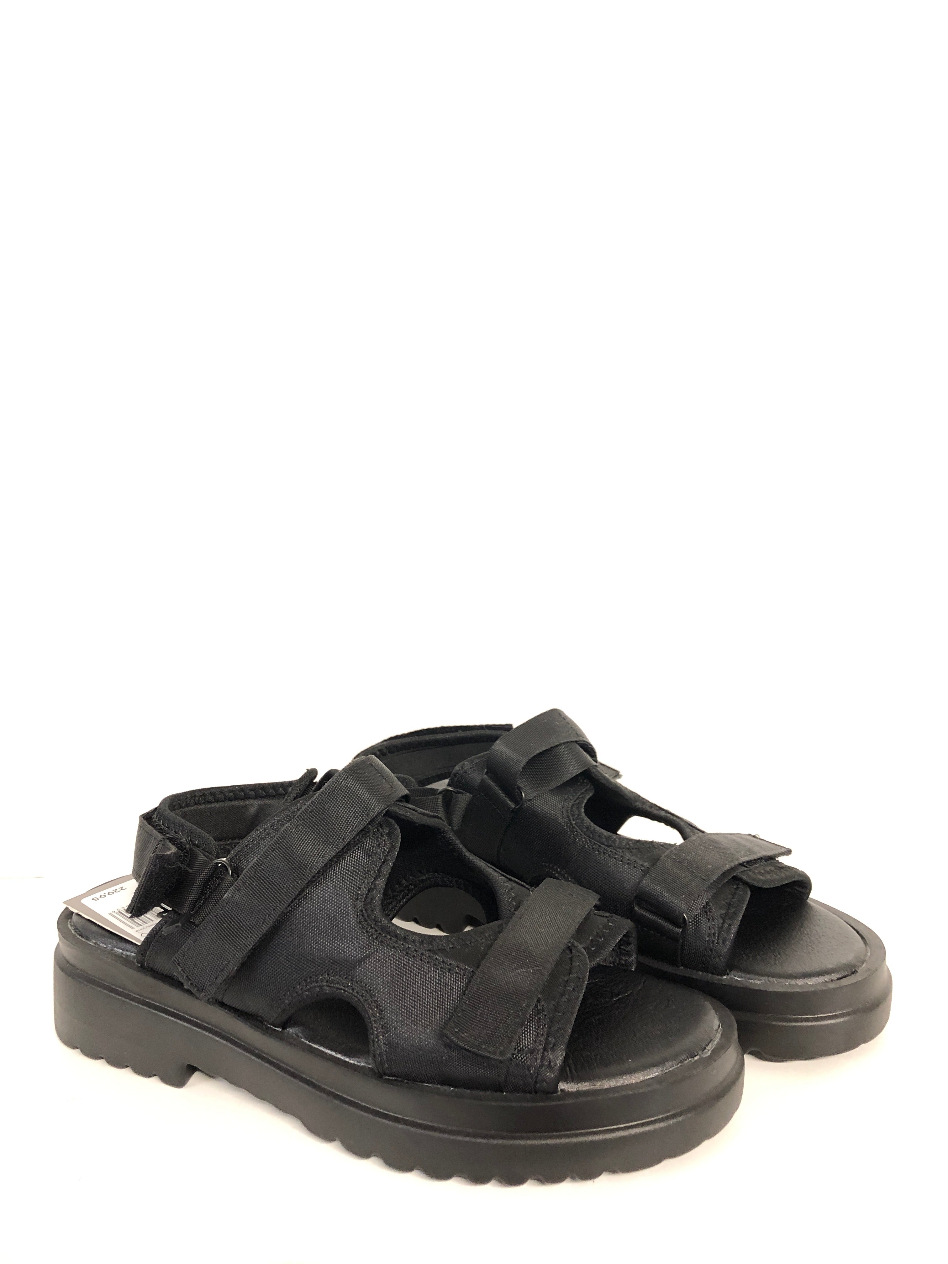 Oinak Sandaler