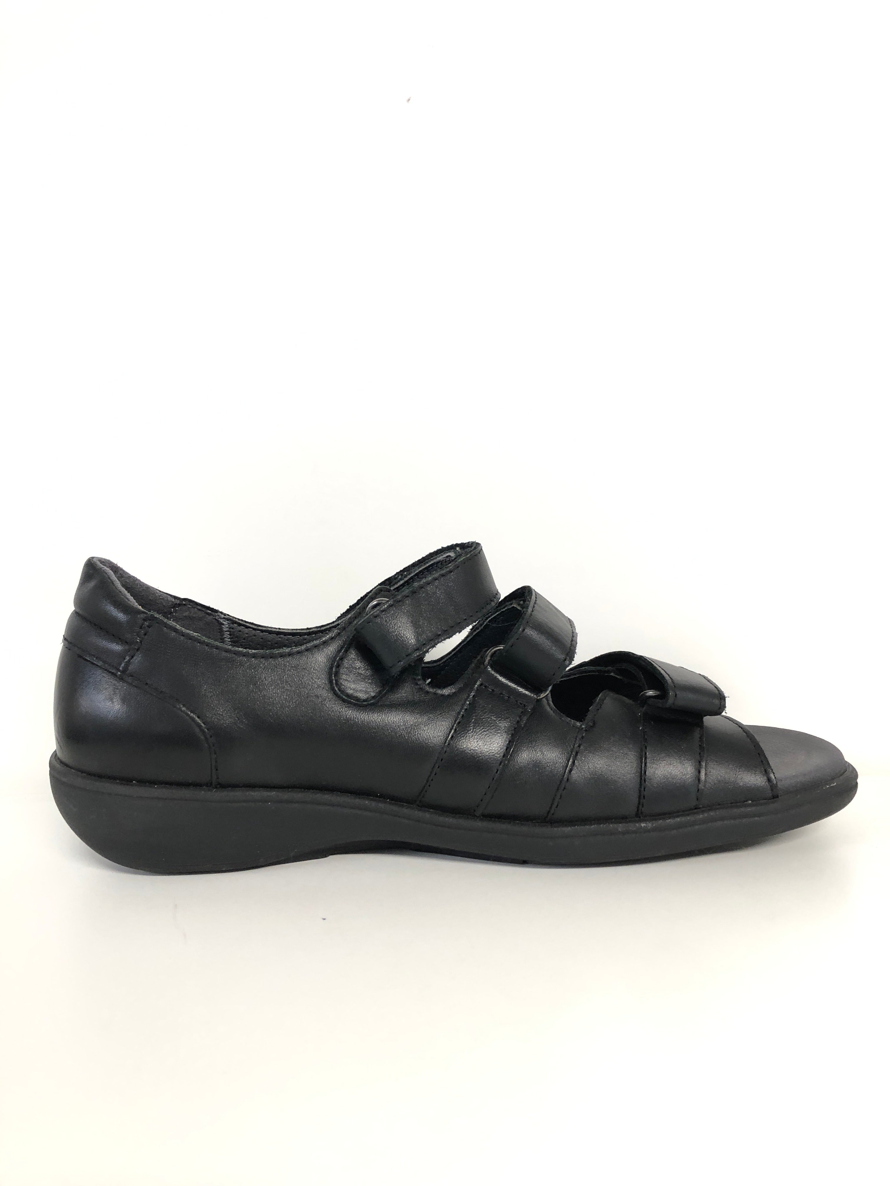 New Feet Sandaler