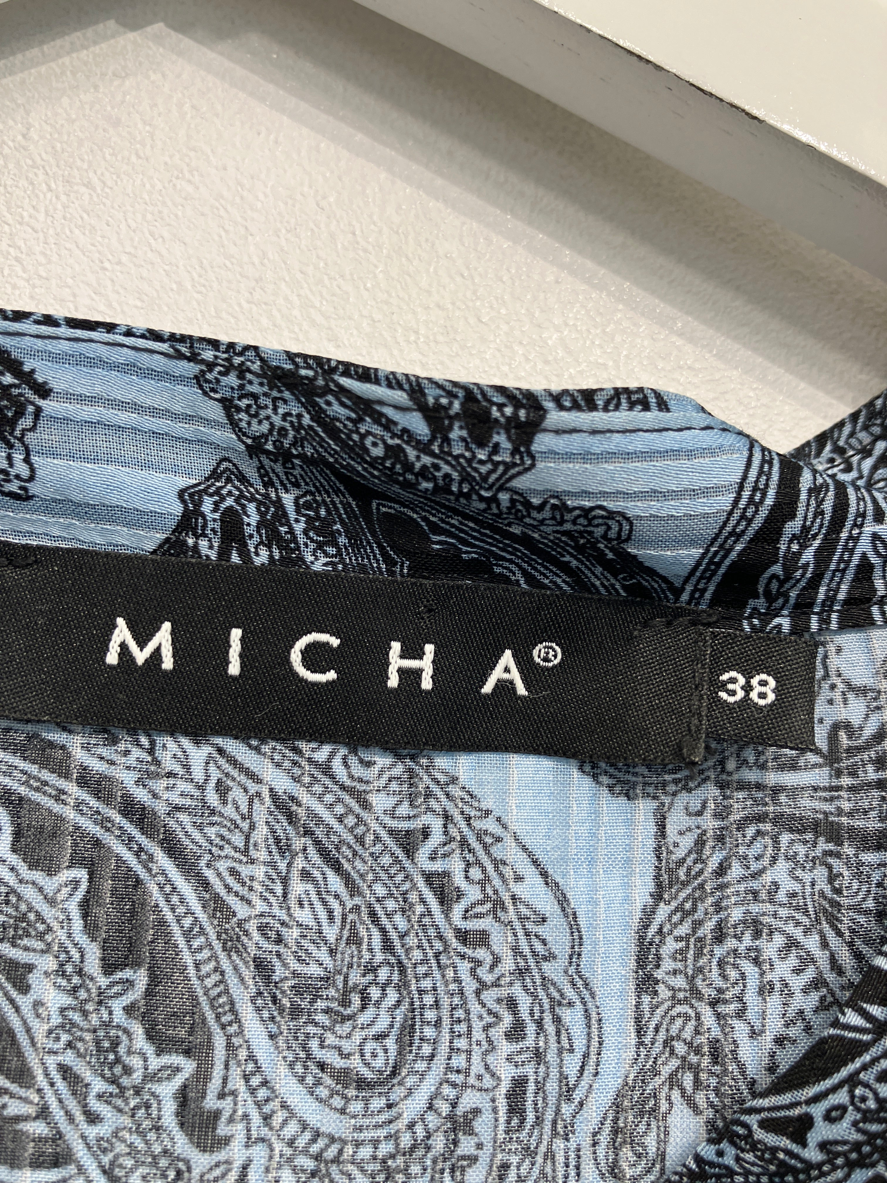 Micha Kjole
