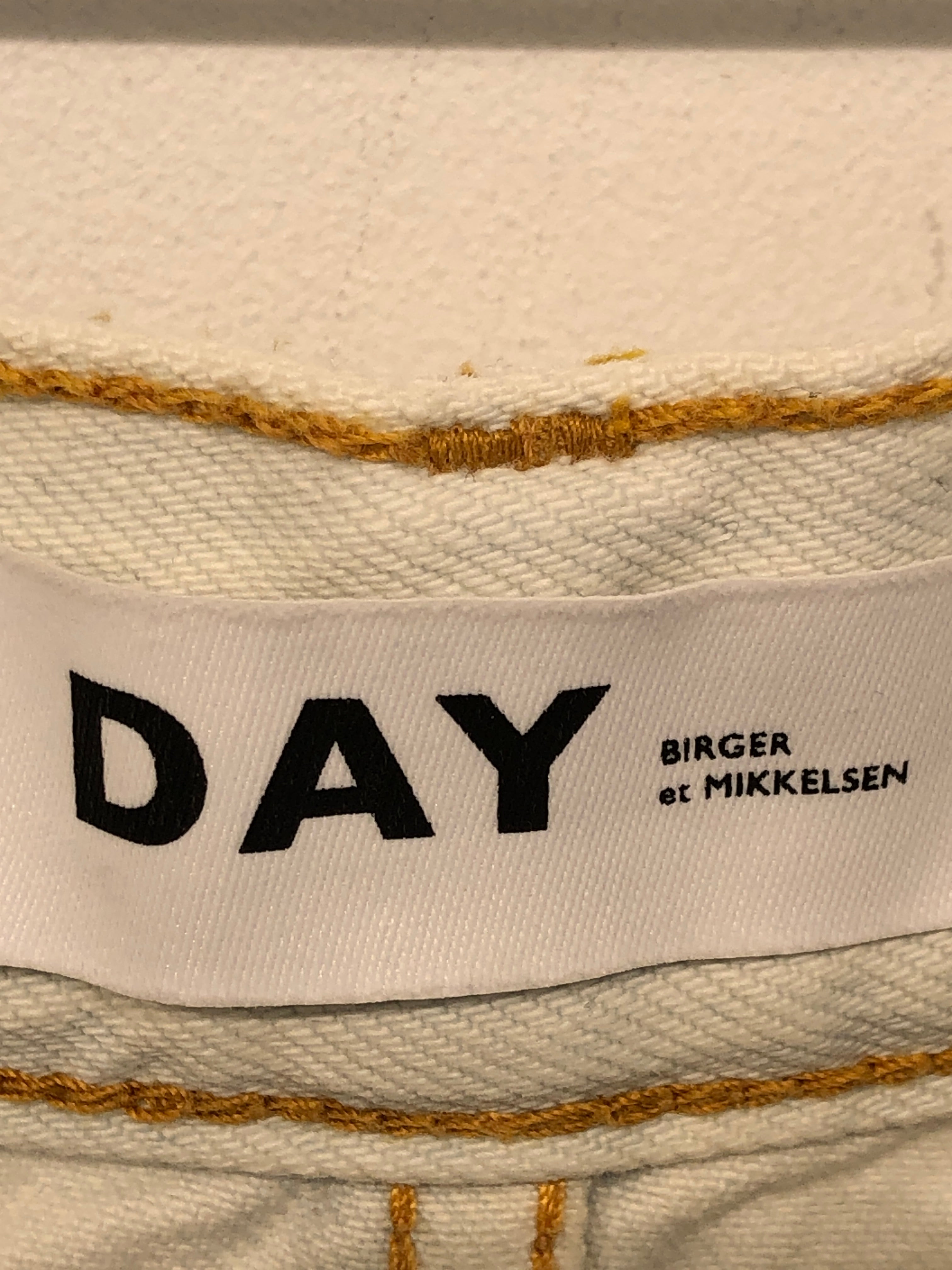 Day Nederdel
