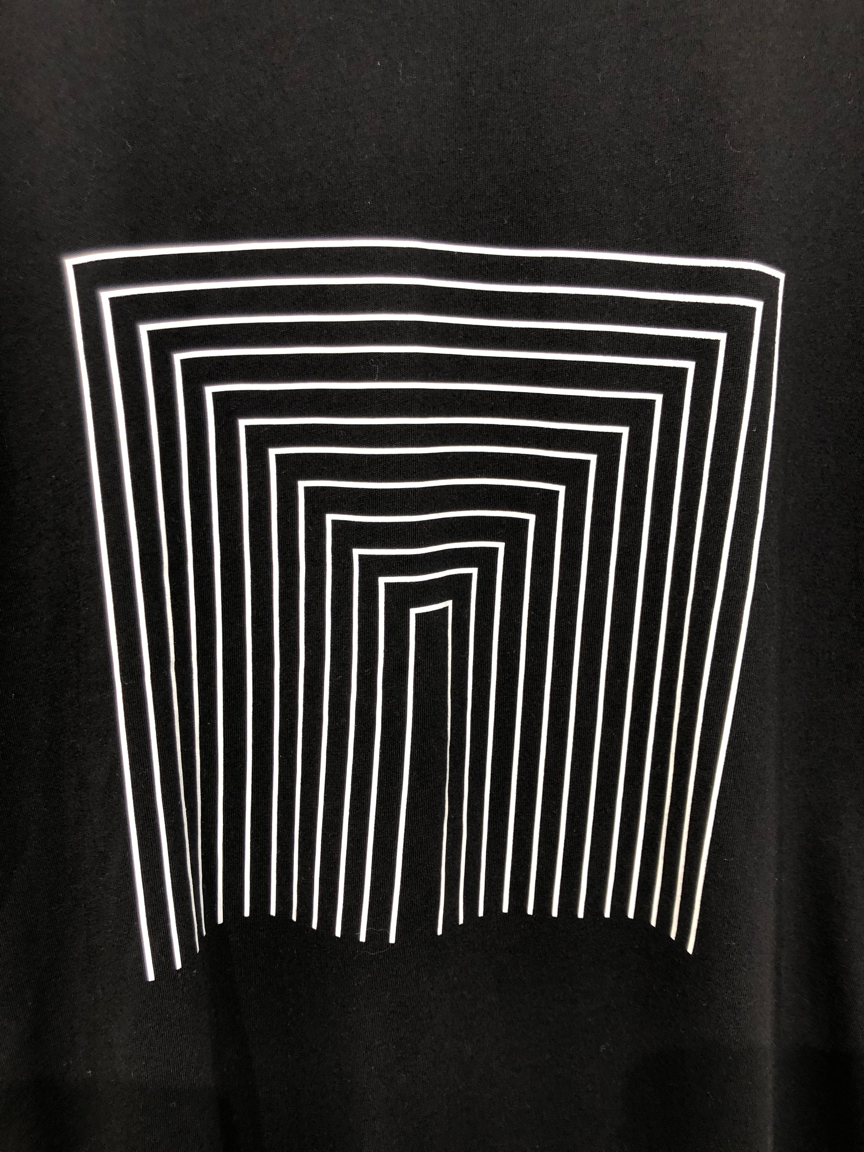 Uniqlo T-shirt