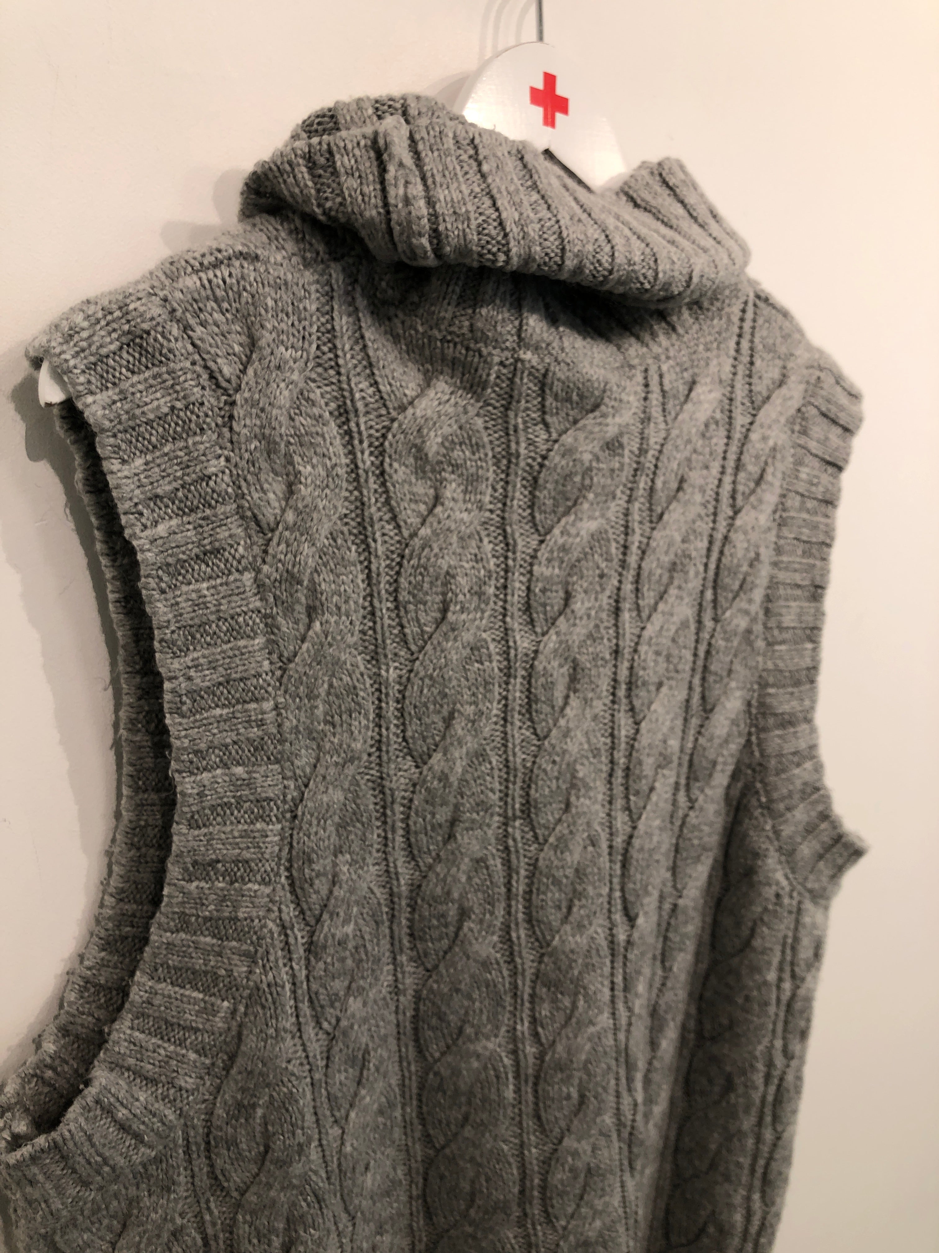 Y.A.S Vest
