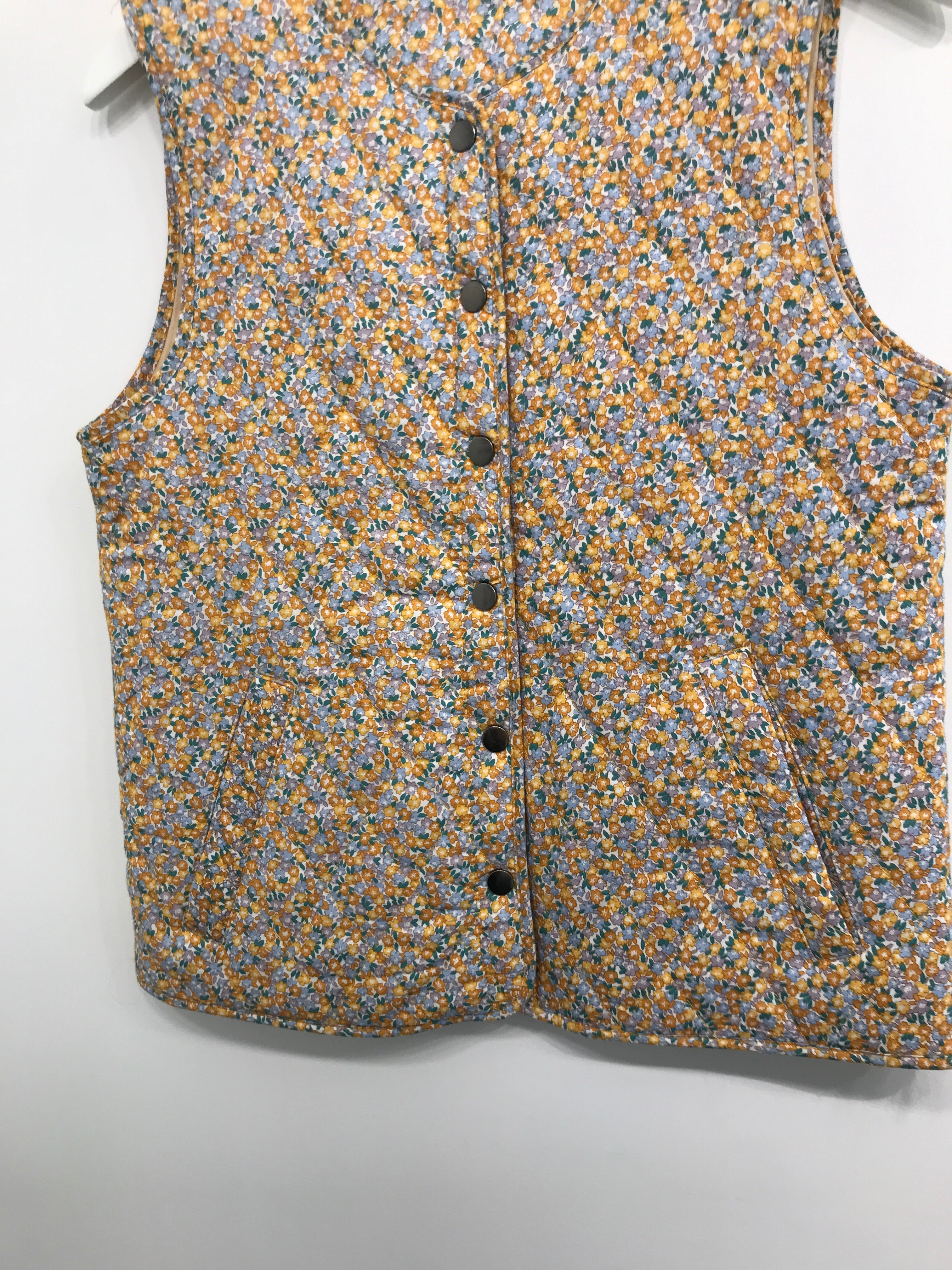 M by M Vest