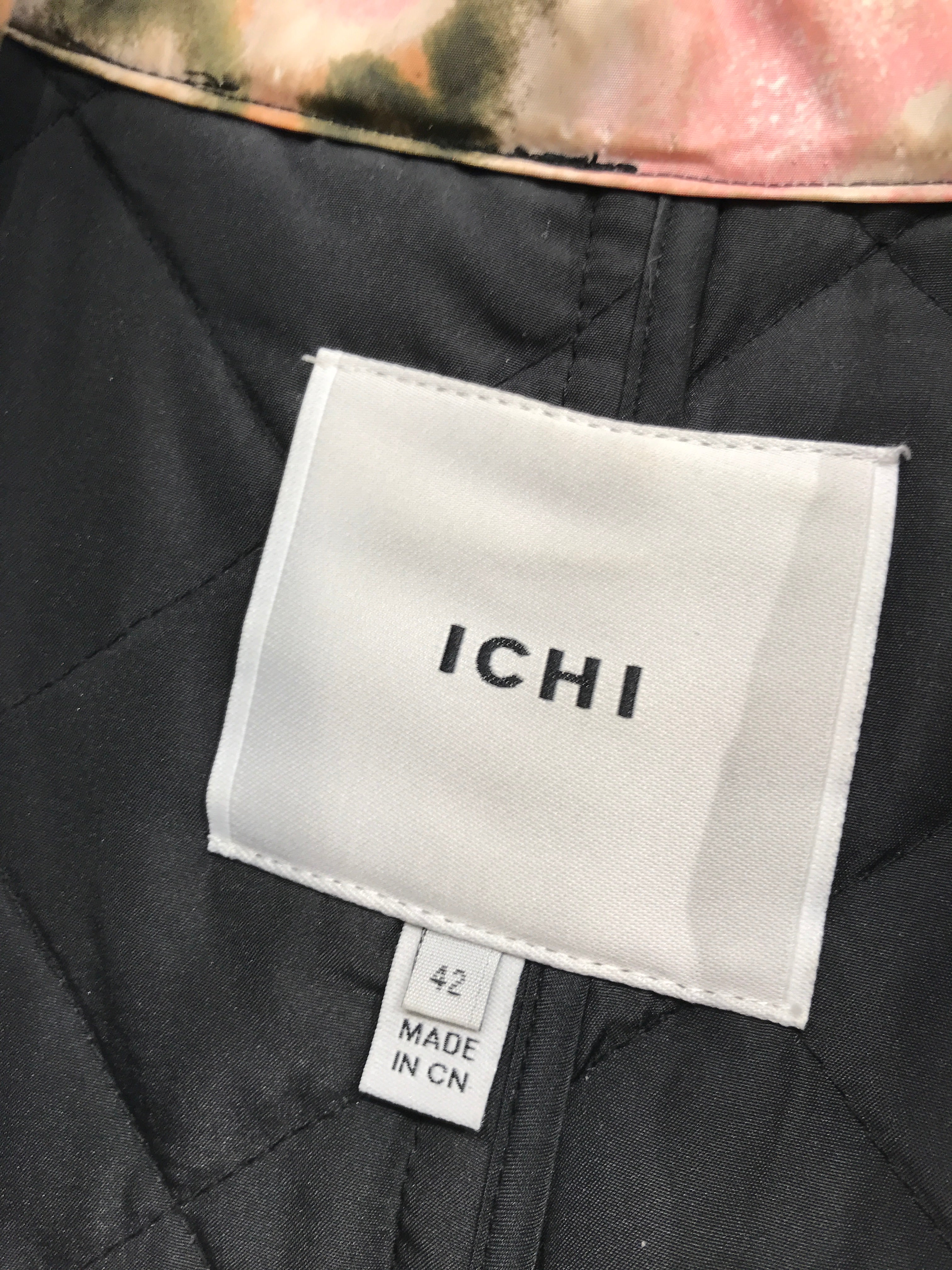 Ichi Vest