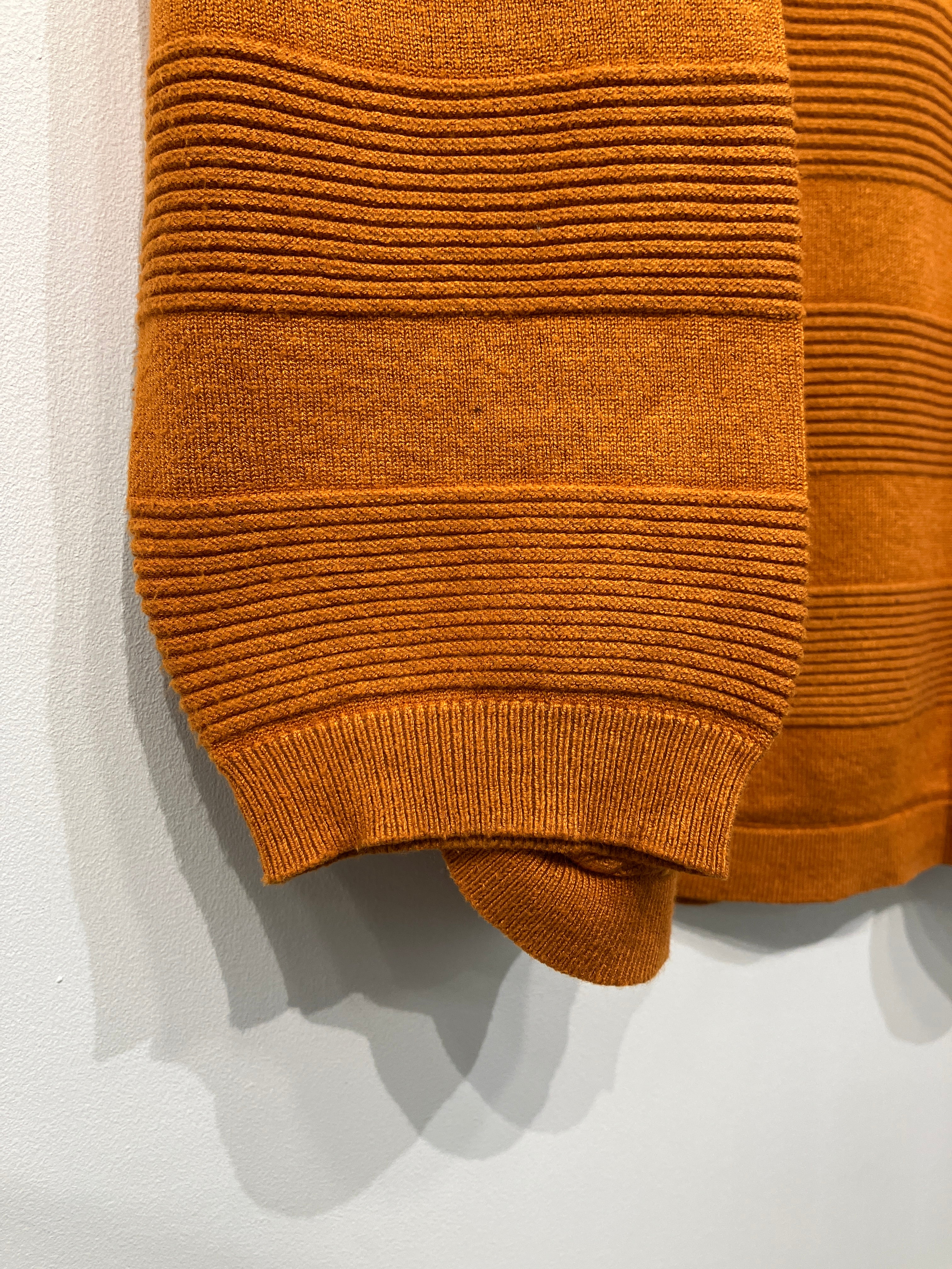 Zhenzi Strik Bluse