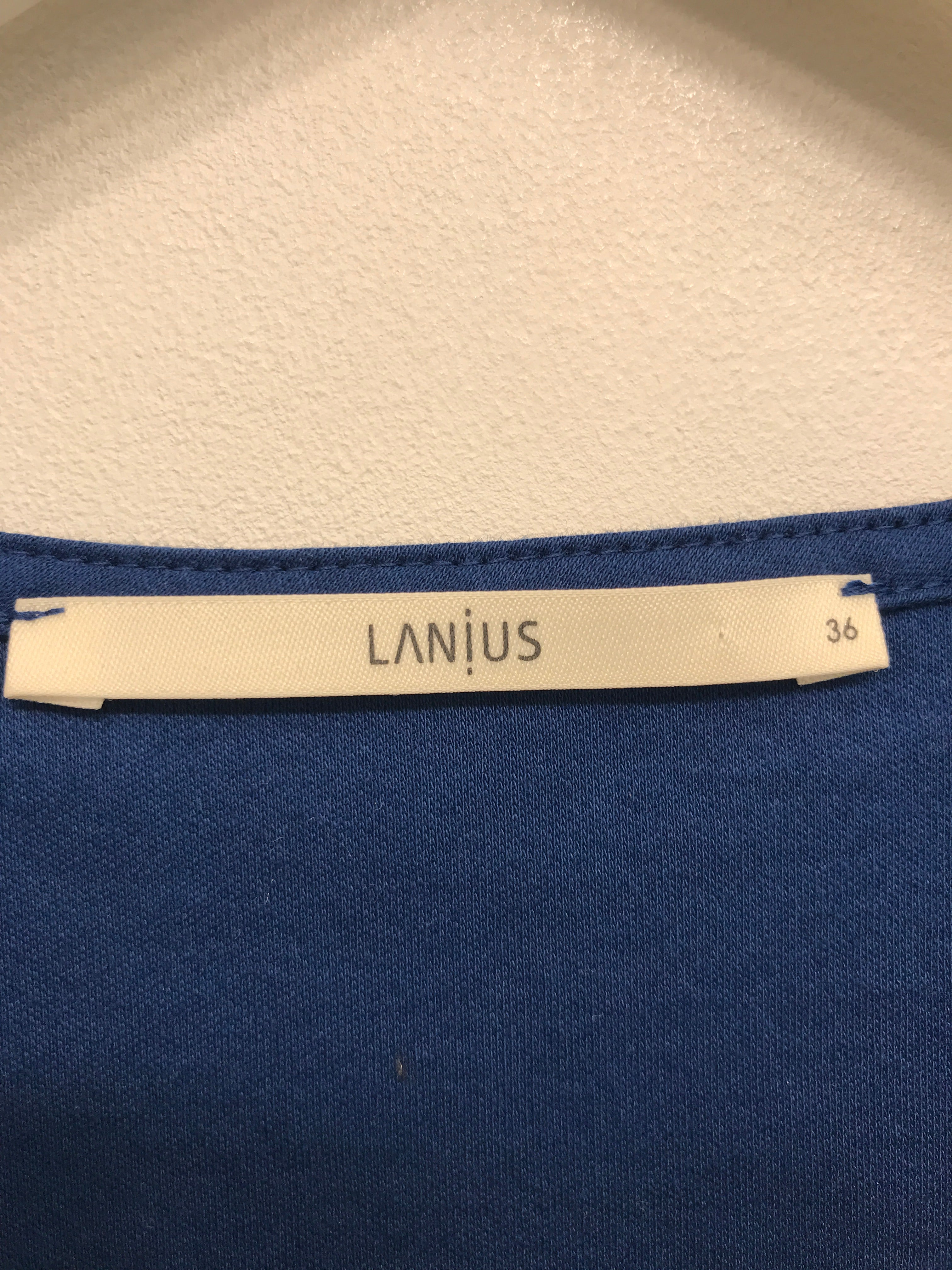 Lanius Top