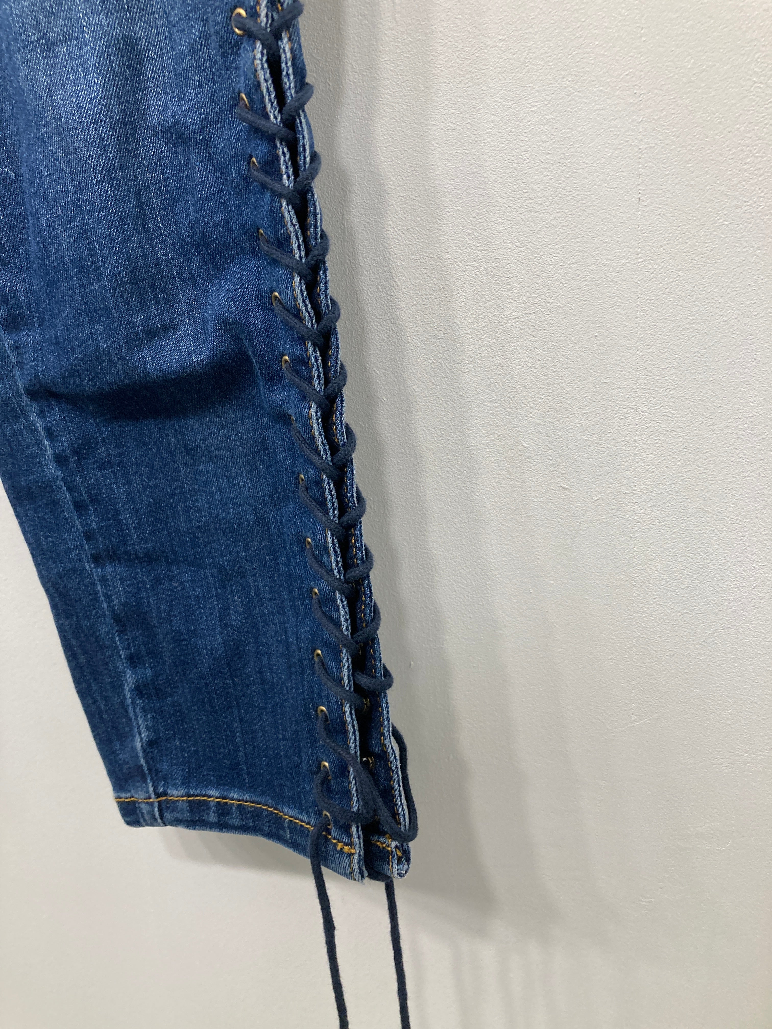 Twist Jeans