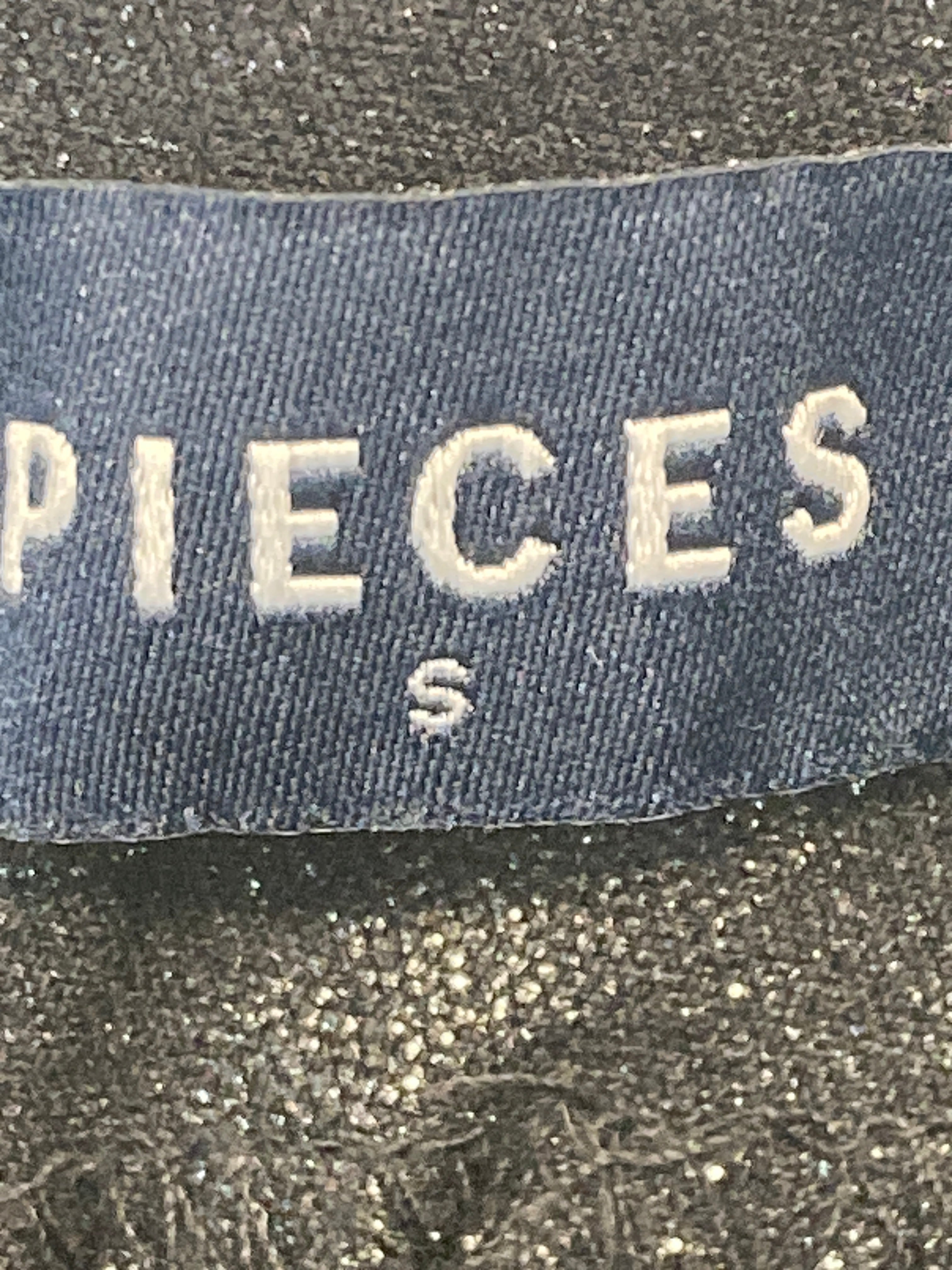 Pieces Bukser