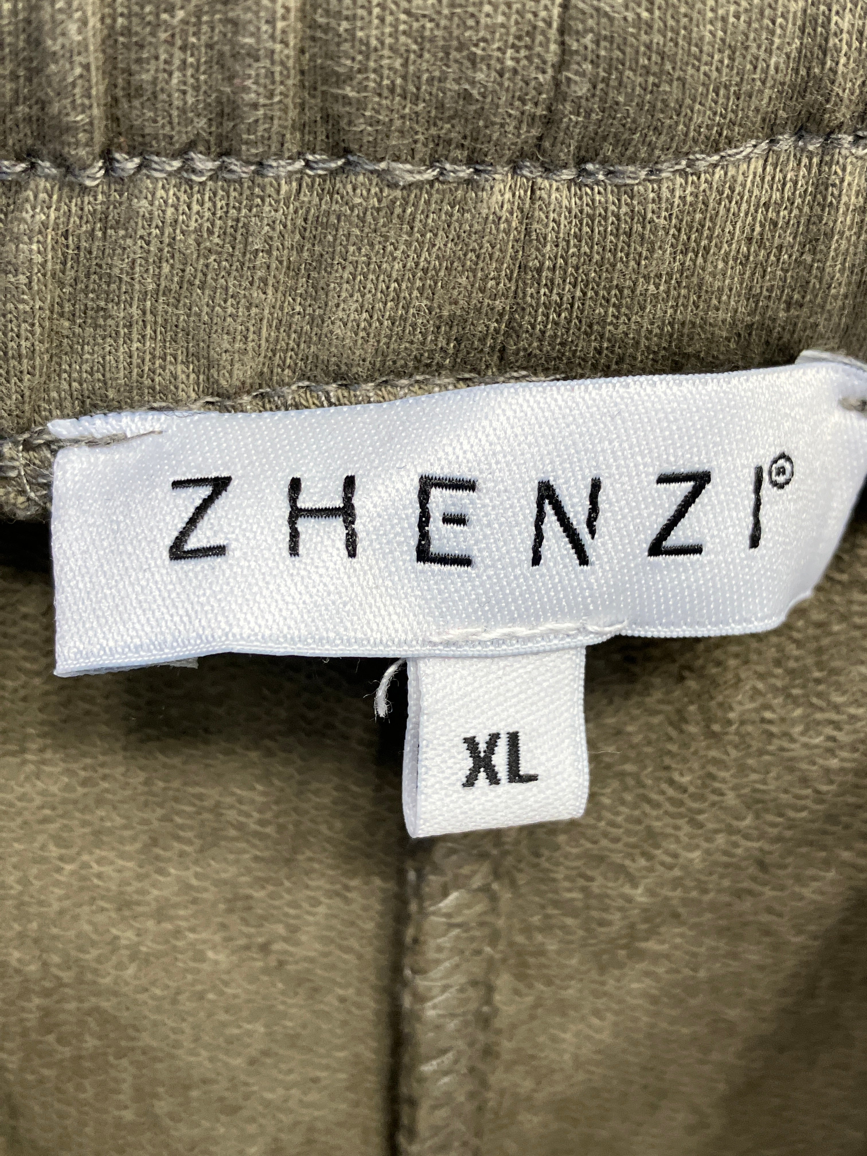 Zhenzi Bukser