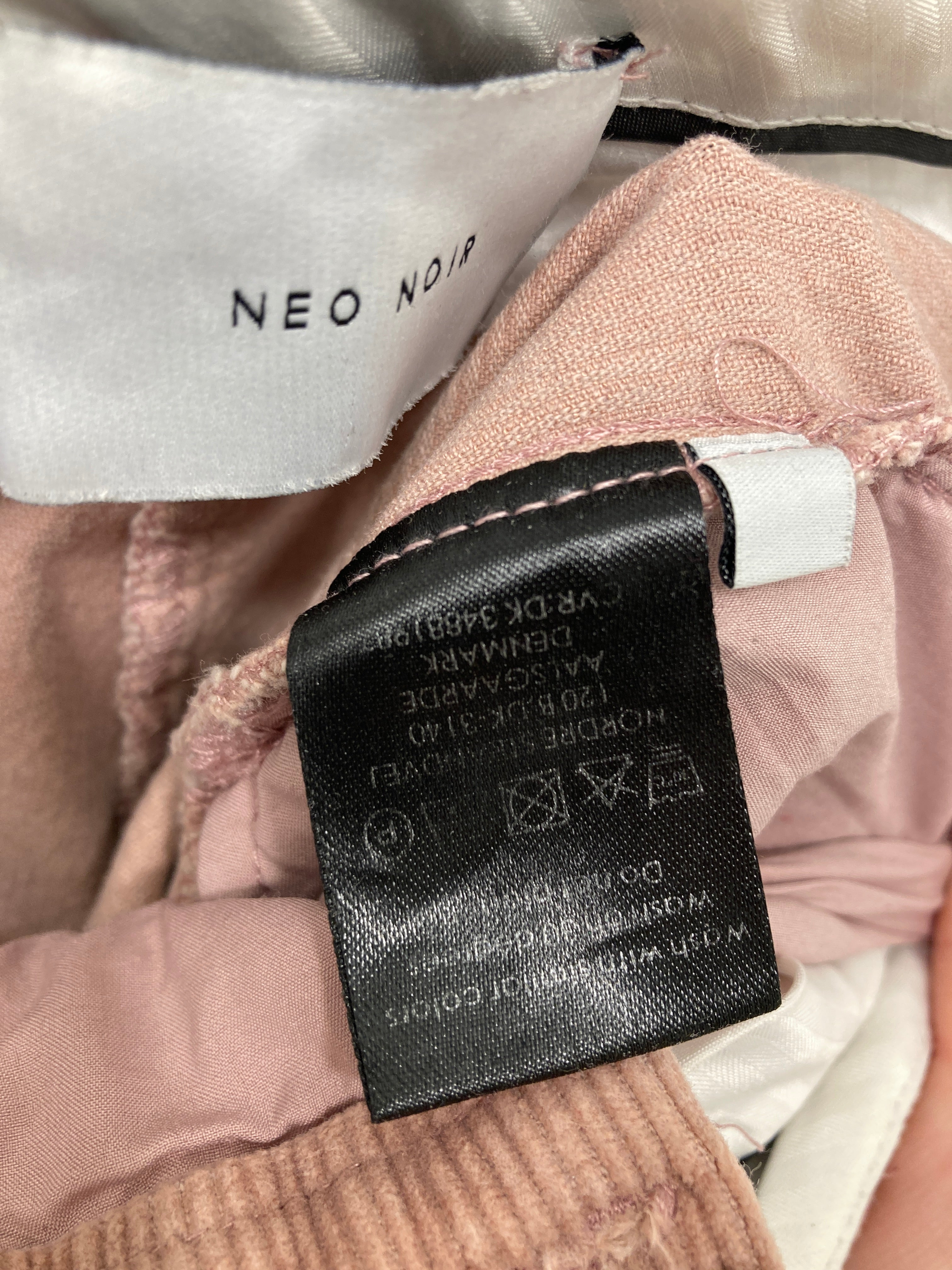 Neo Noir Bukser