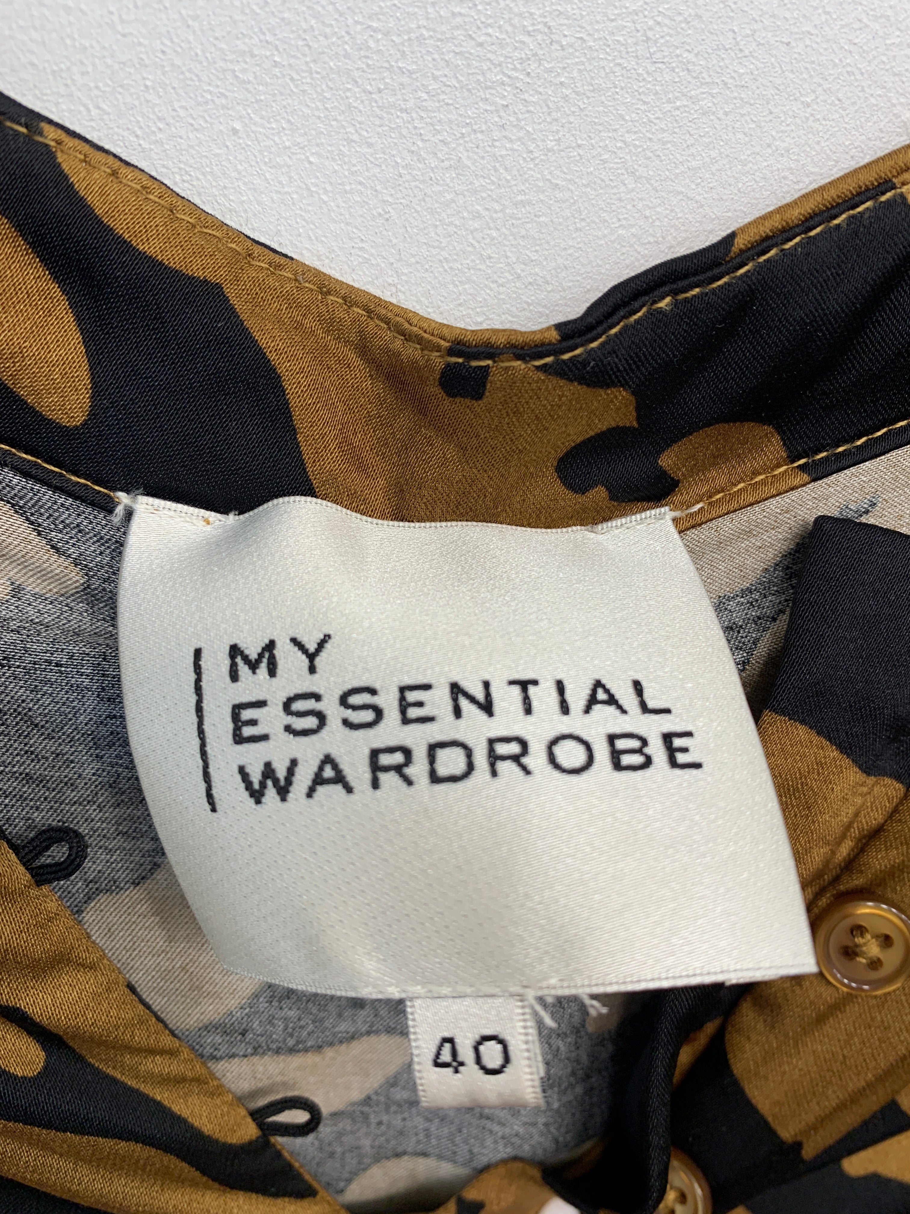 My Essential Wardrobe Bluse