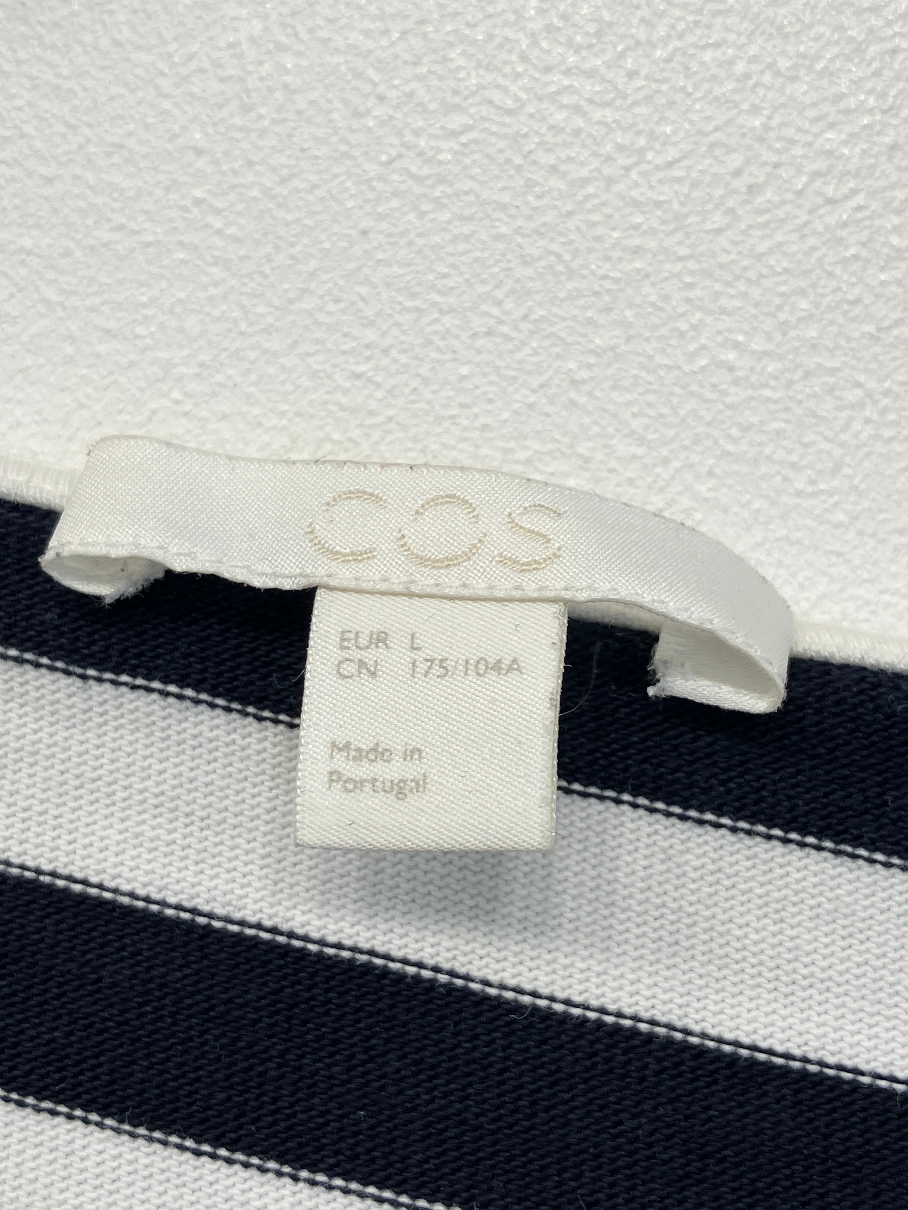 COS t-shirt