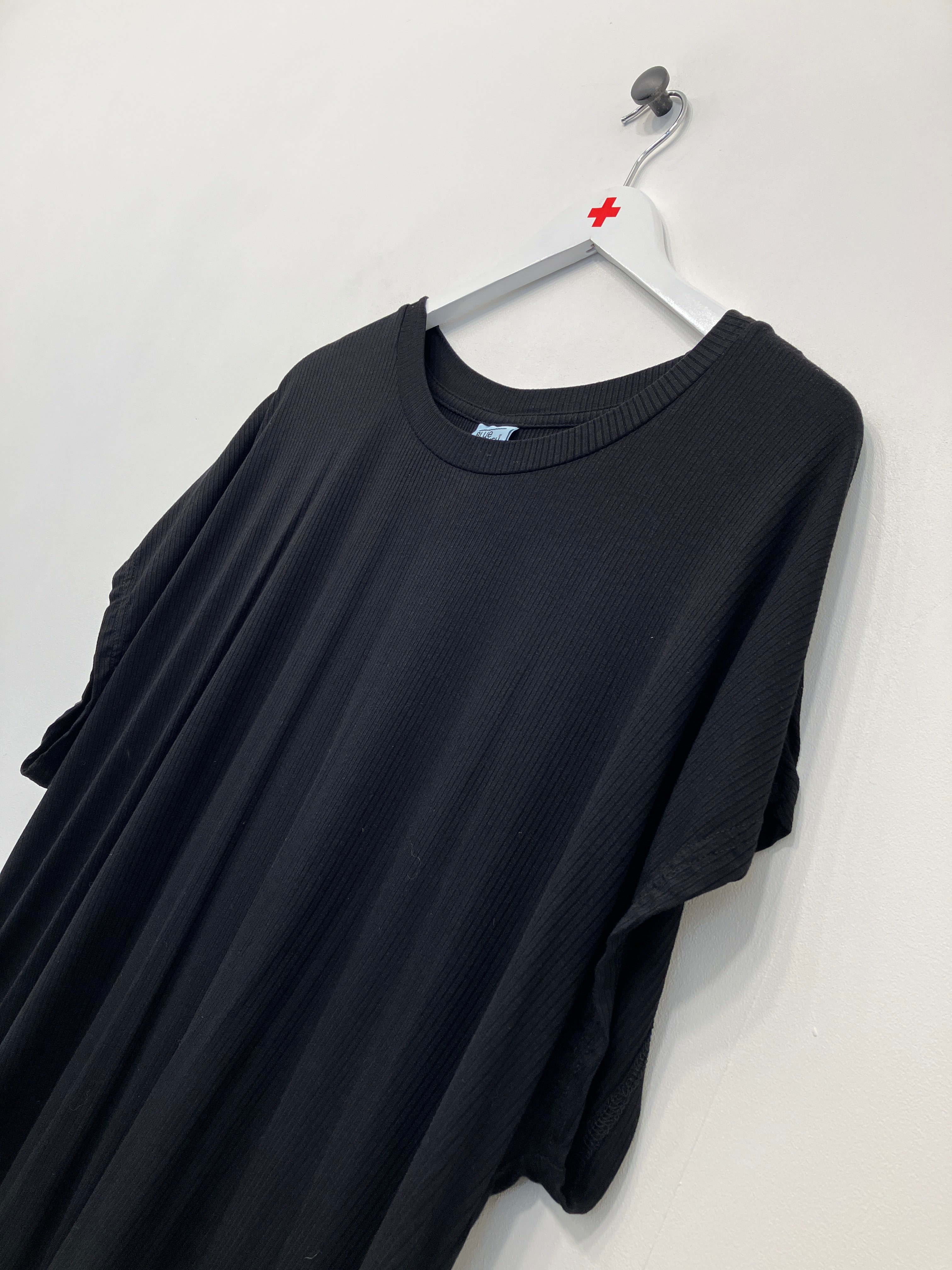 Blue Daisy t-shirt