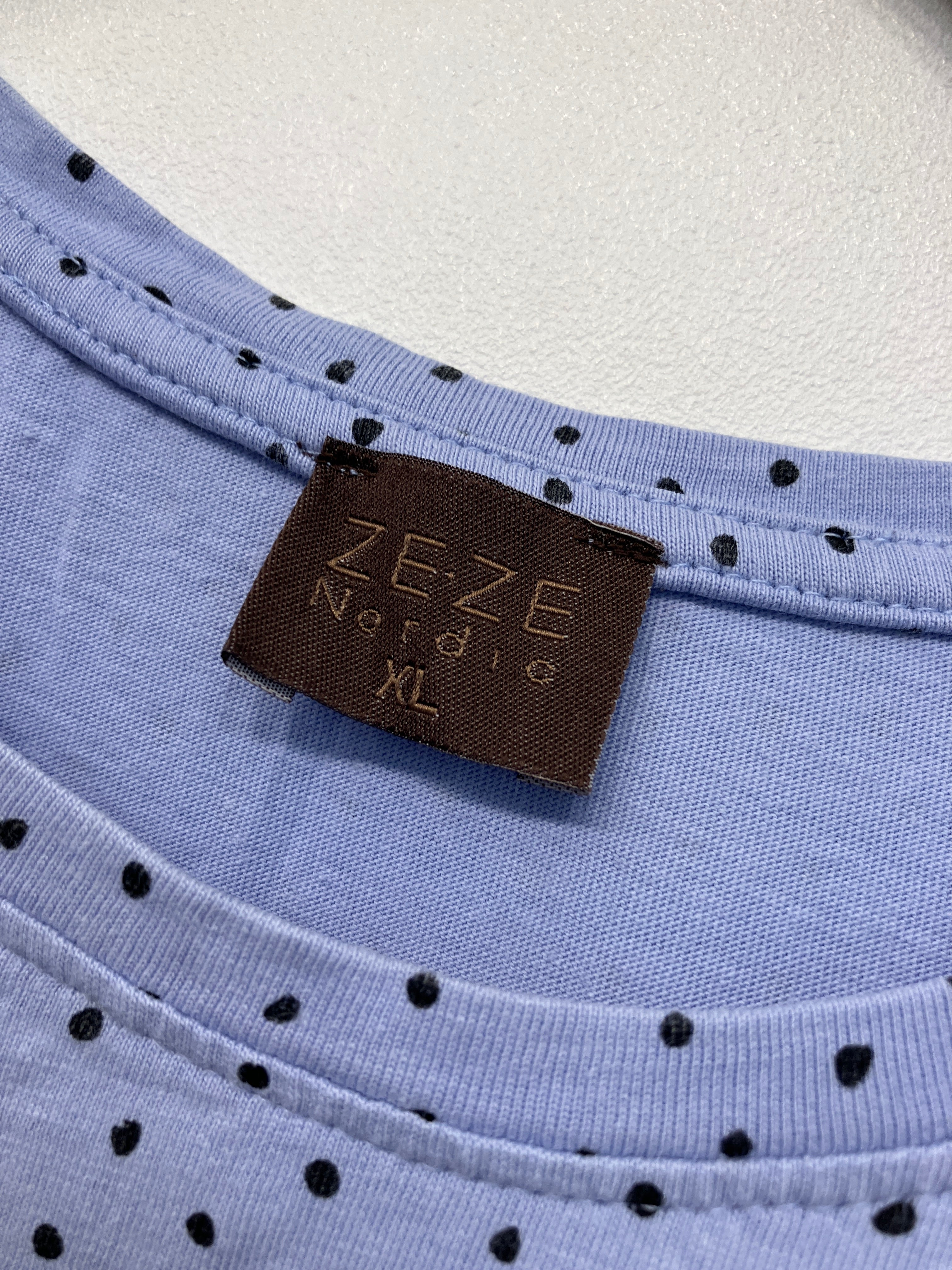 ZE-ZE t-shirt