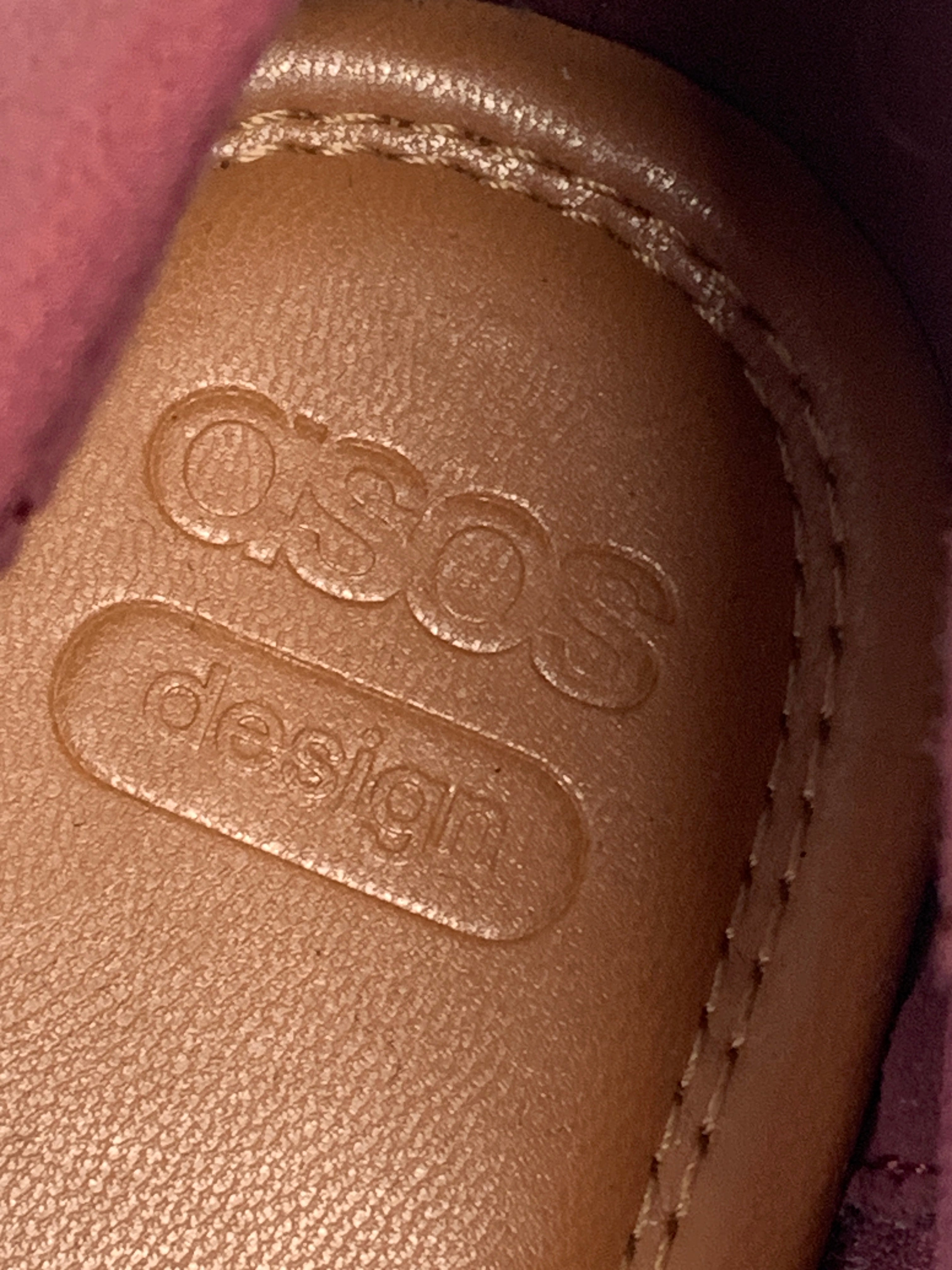 Asos sko