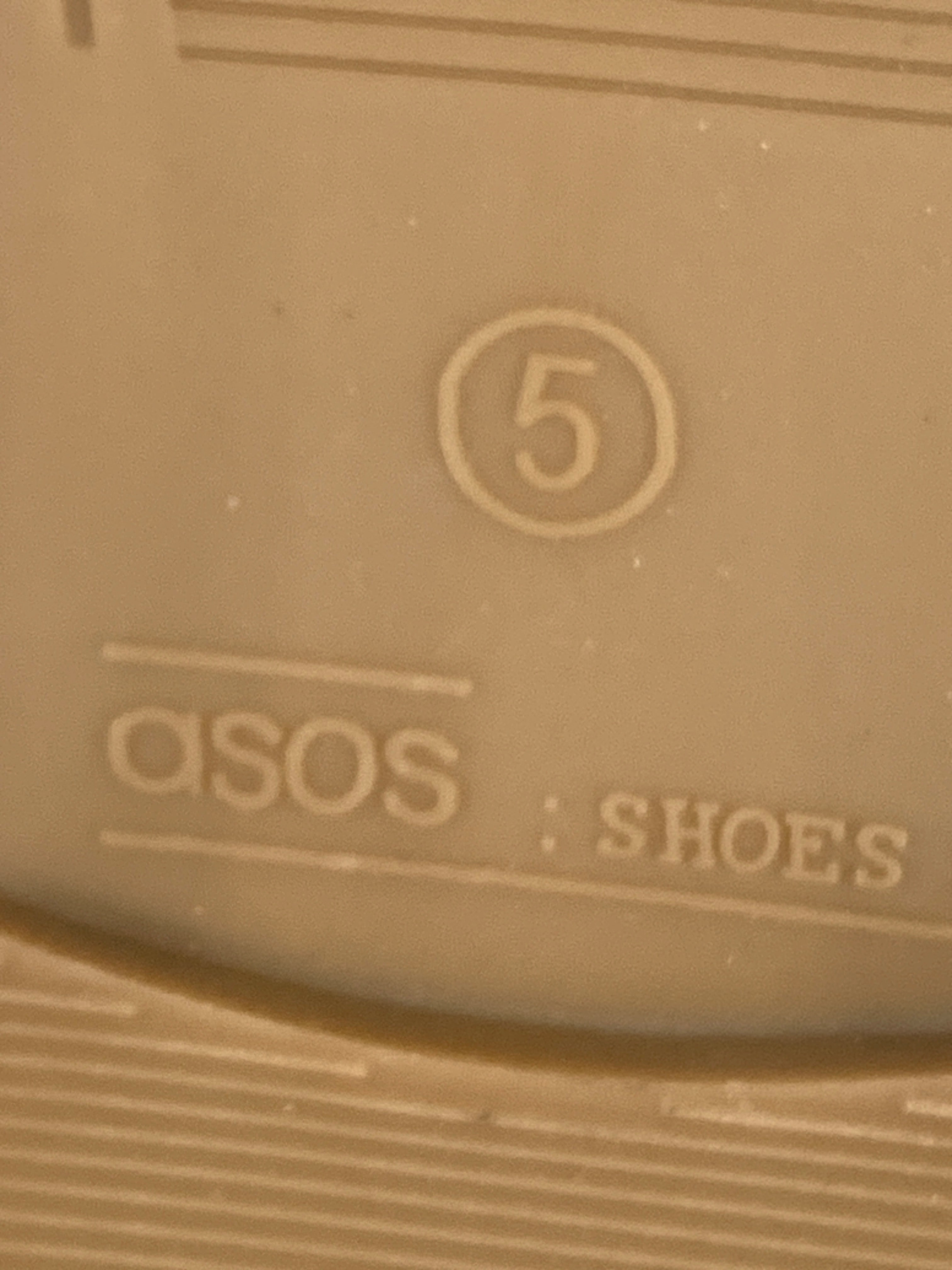 Asos sko