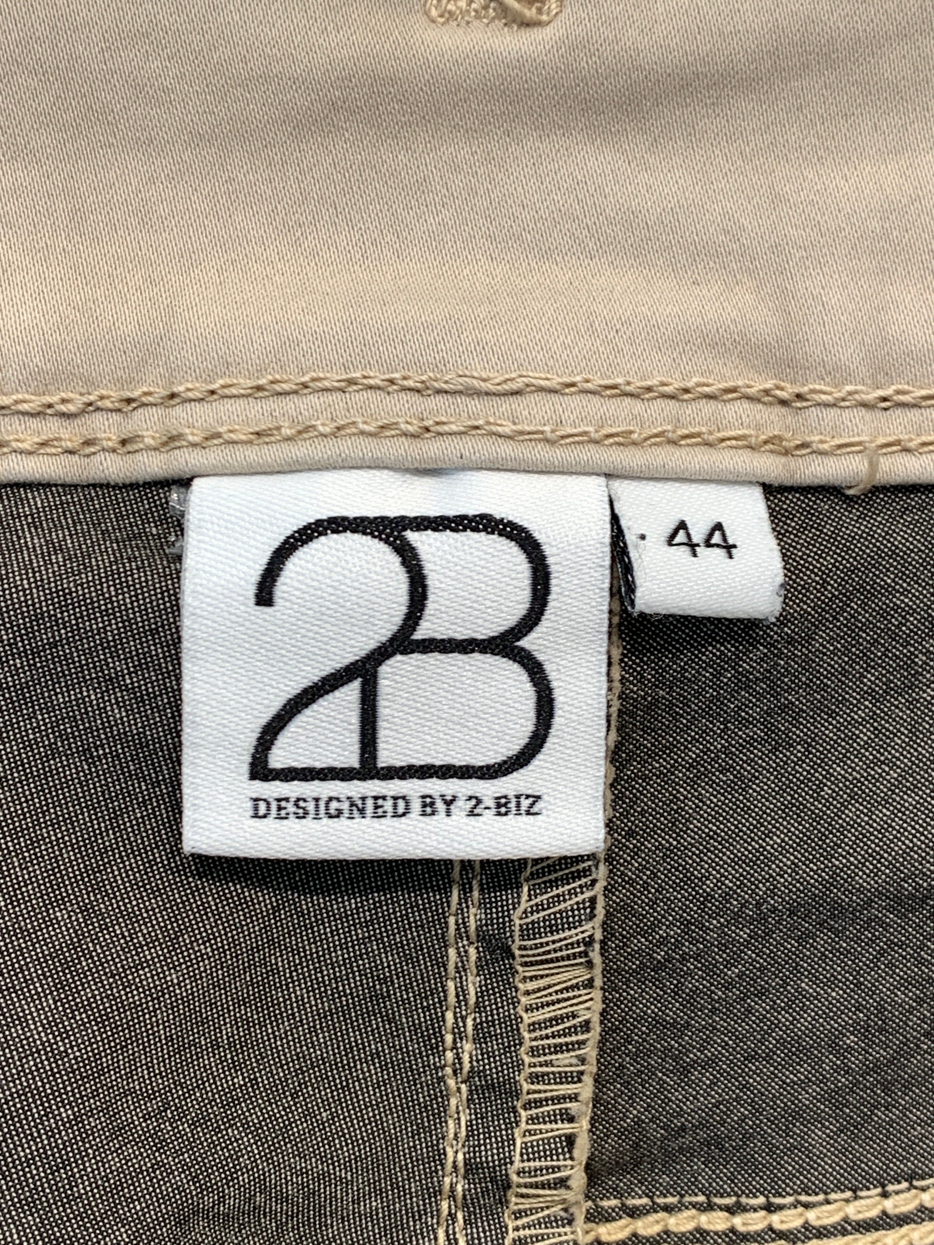 Designed by 2-biz bukser