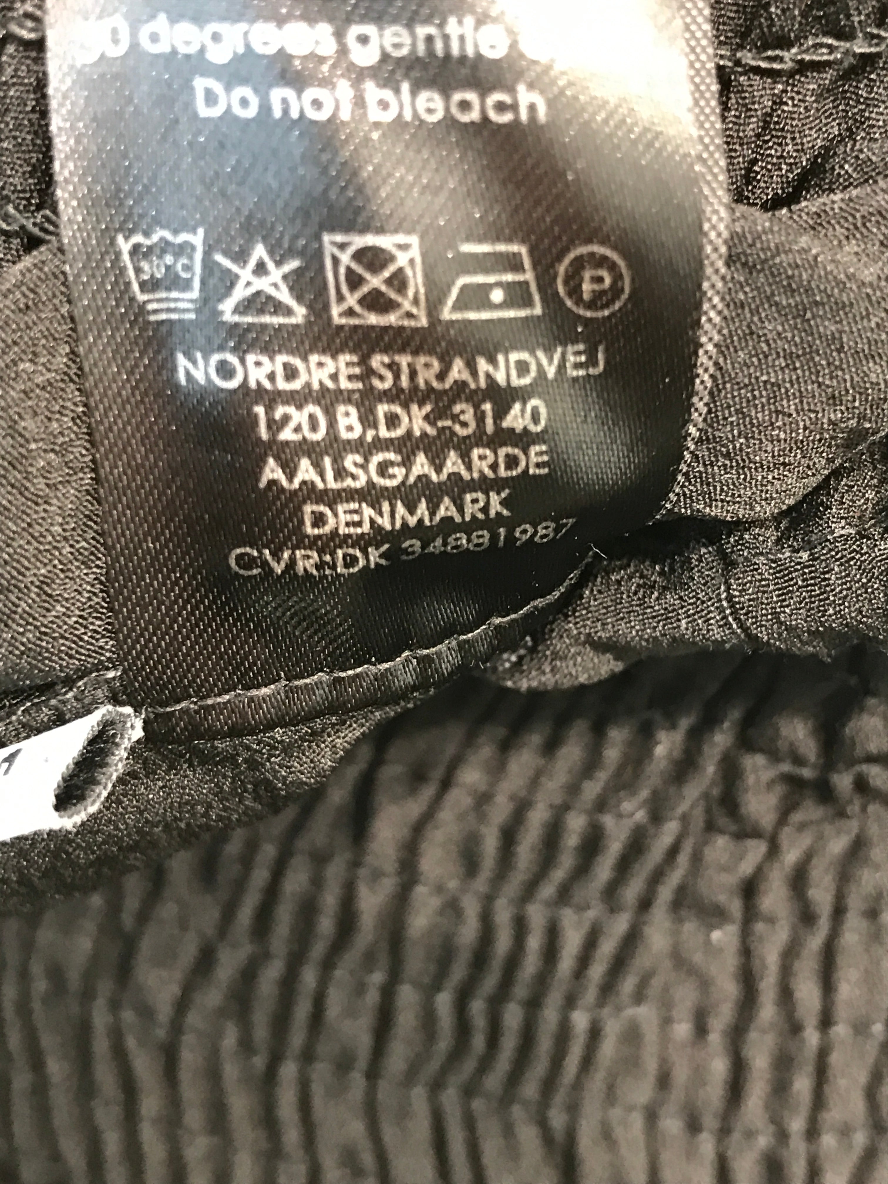 Neo Noir Nederdel