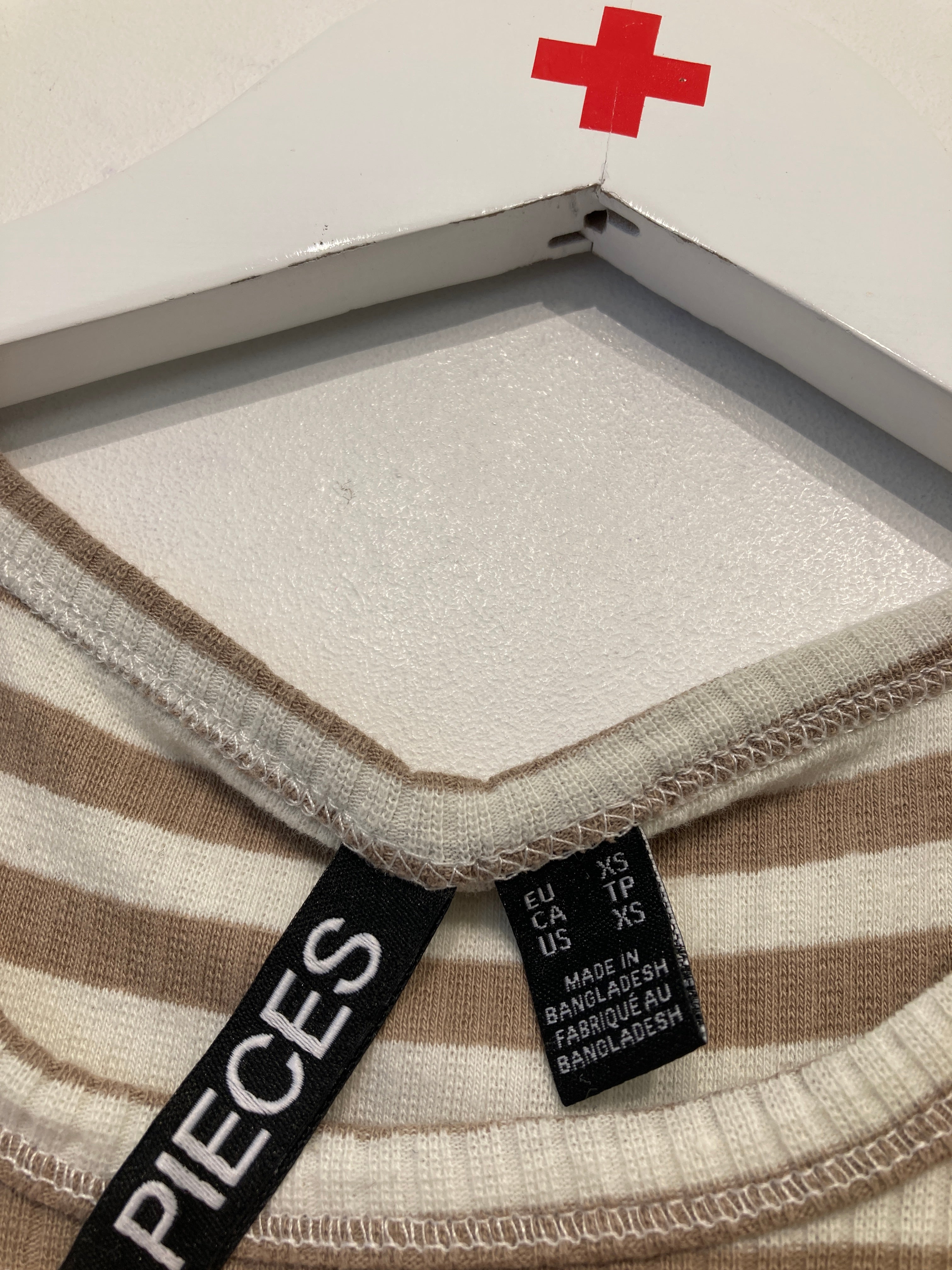 Pieces Top