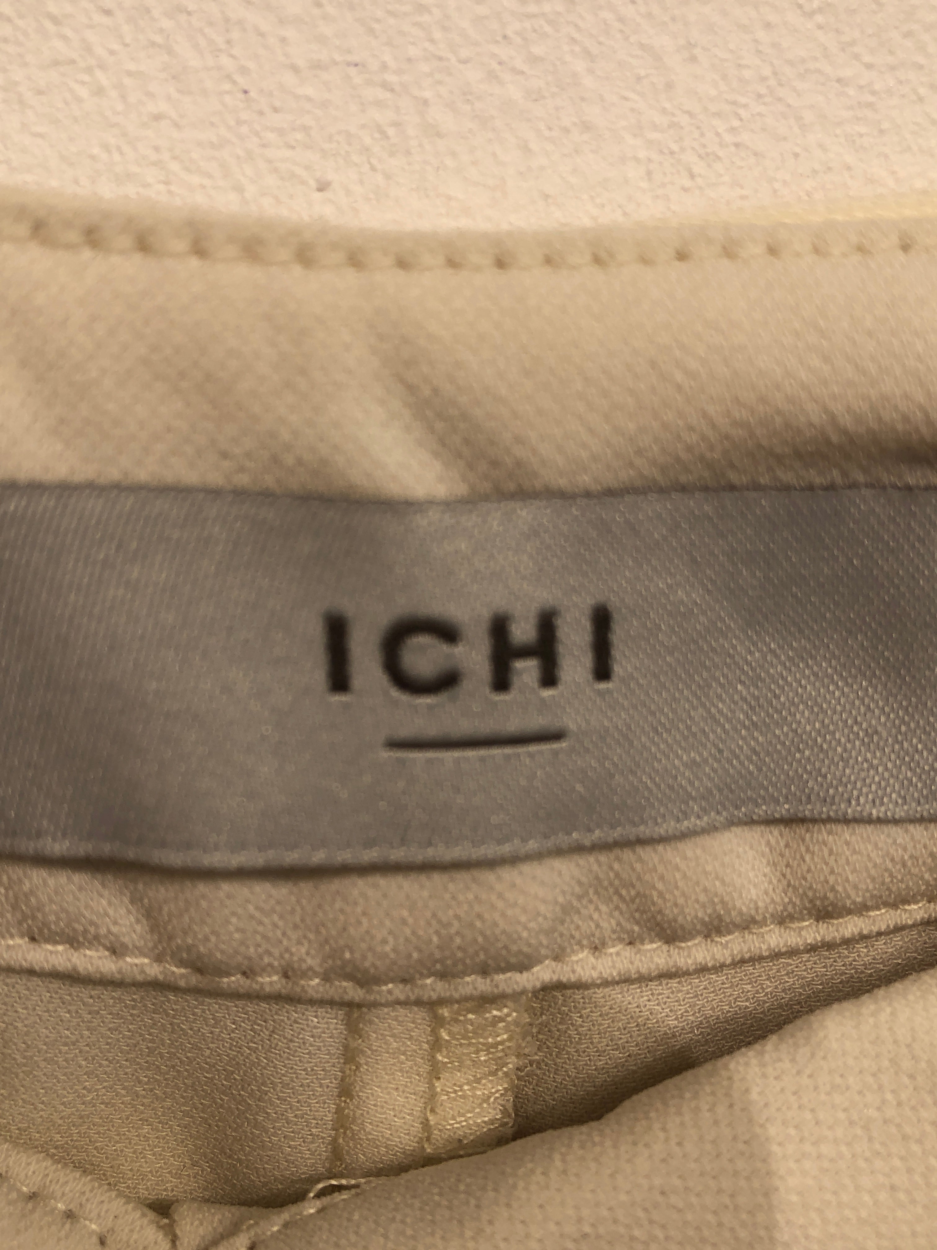 Ichi Bukser