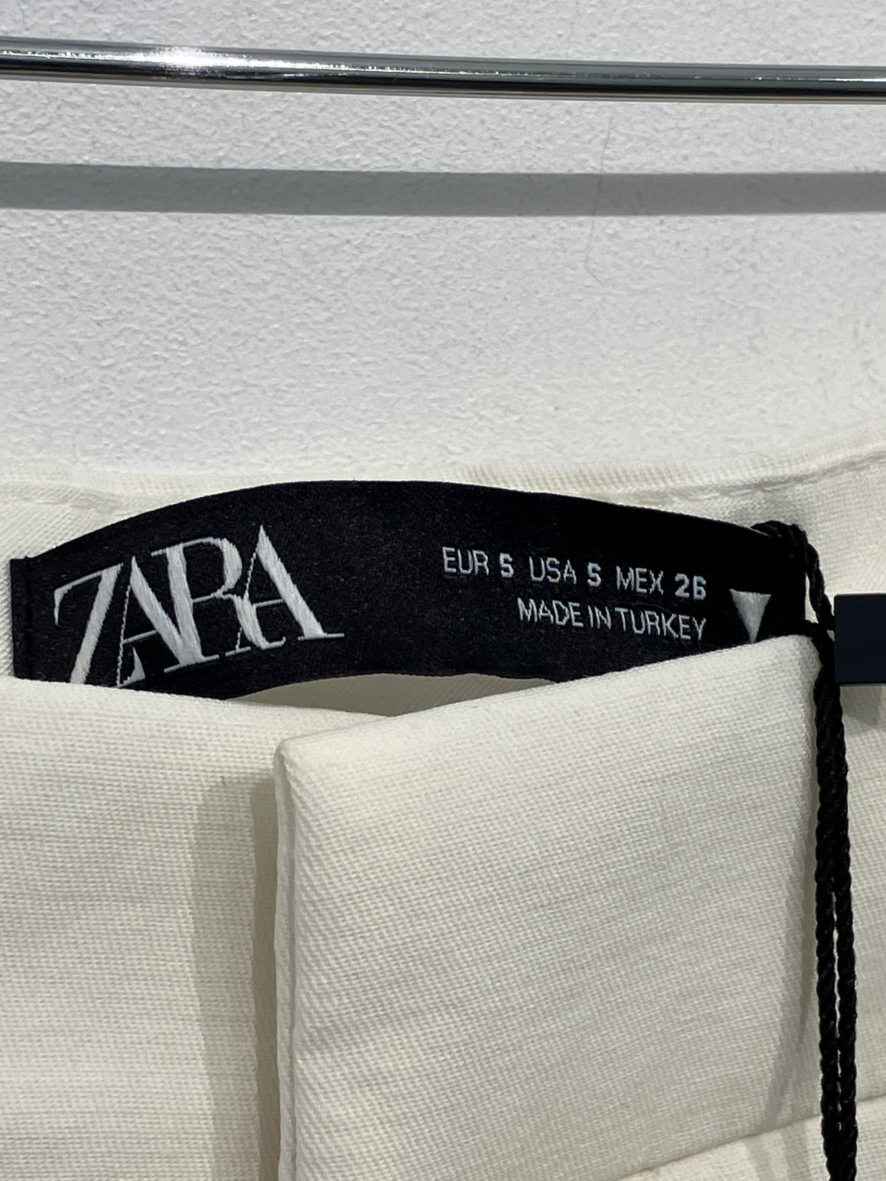 Zara Bukser