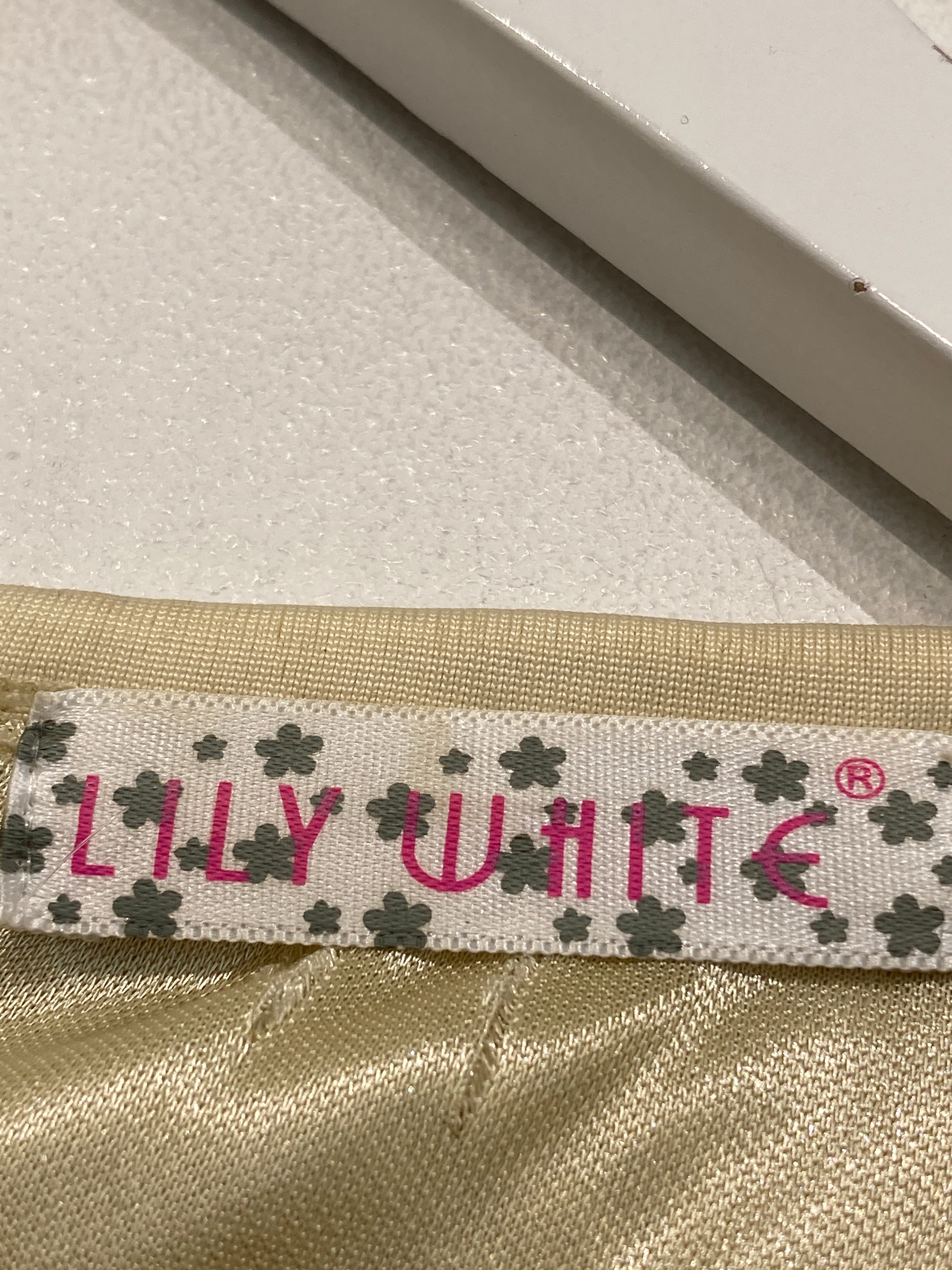 Lily White Kjole