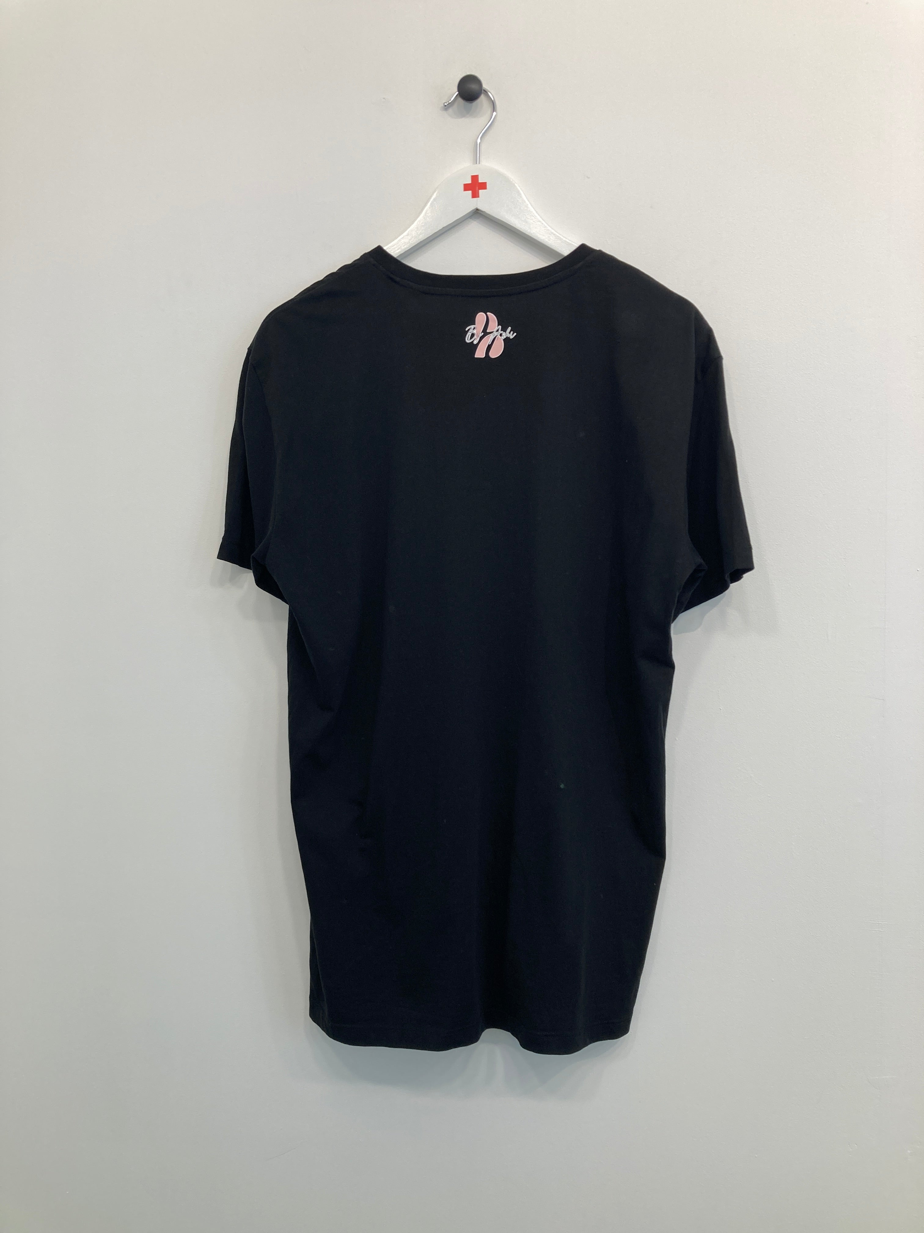 By Ashi T-shirt