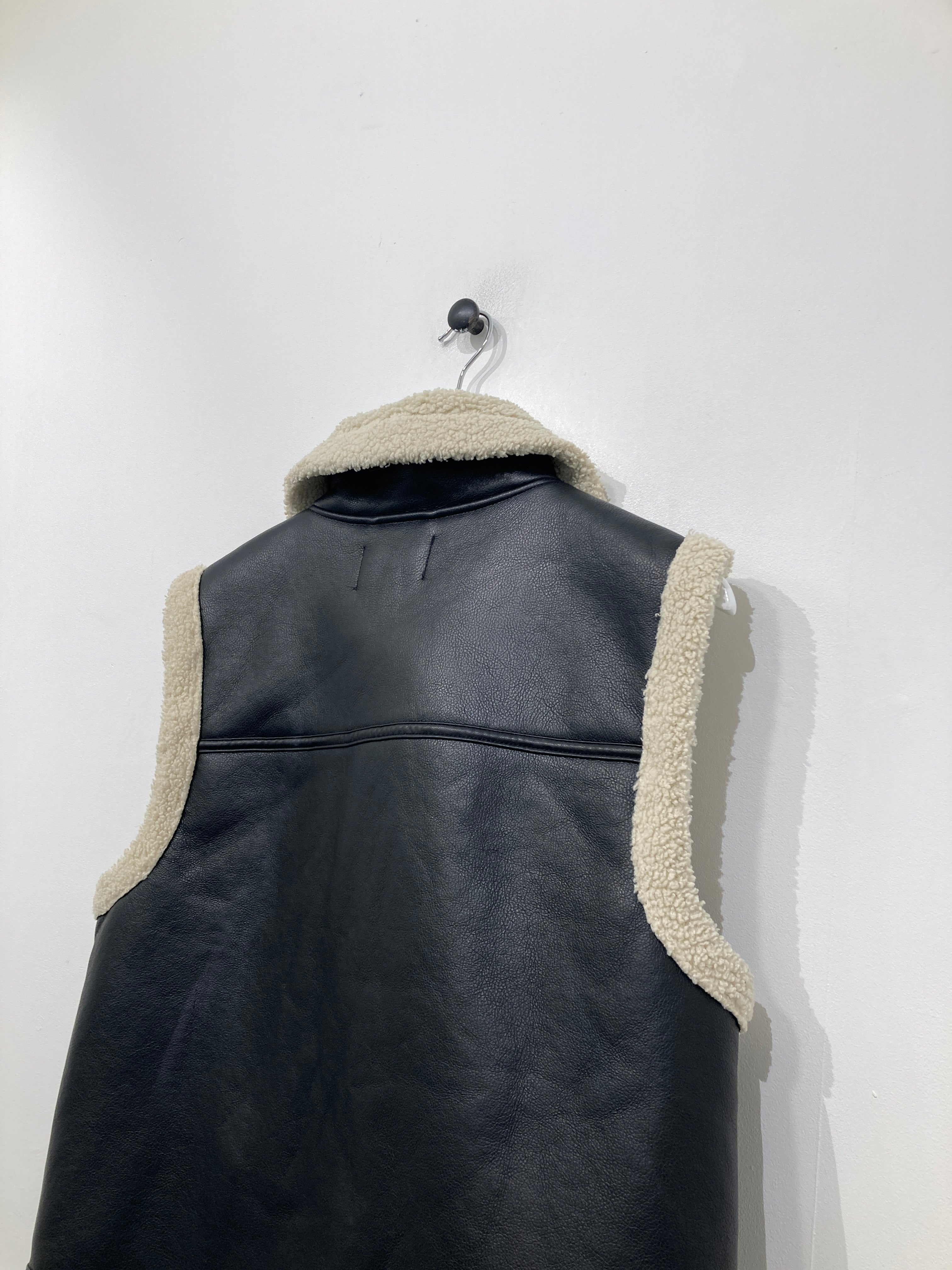 Pieces Vest