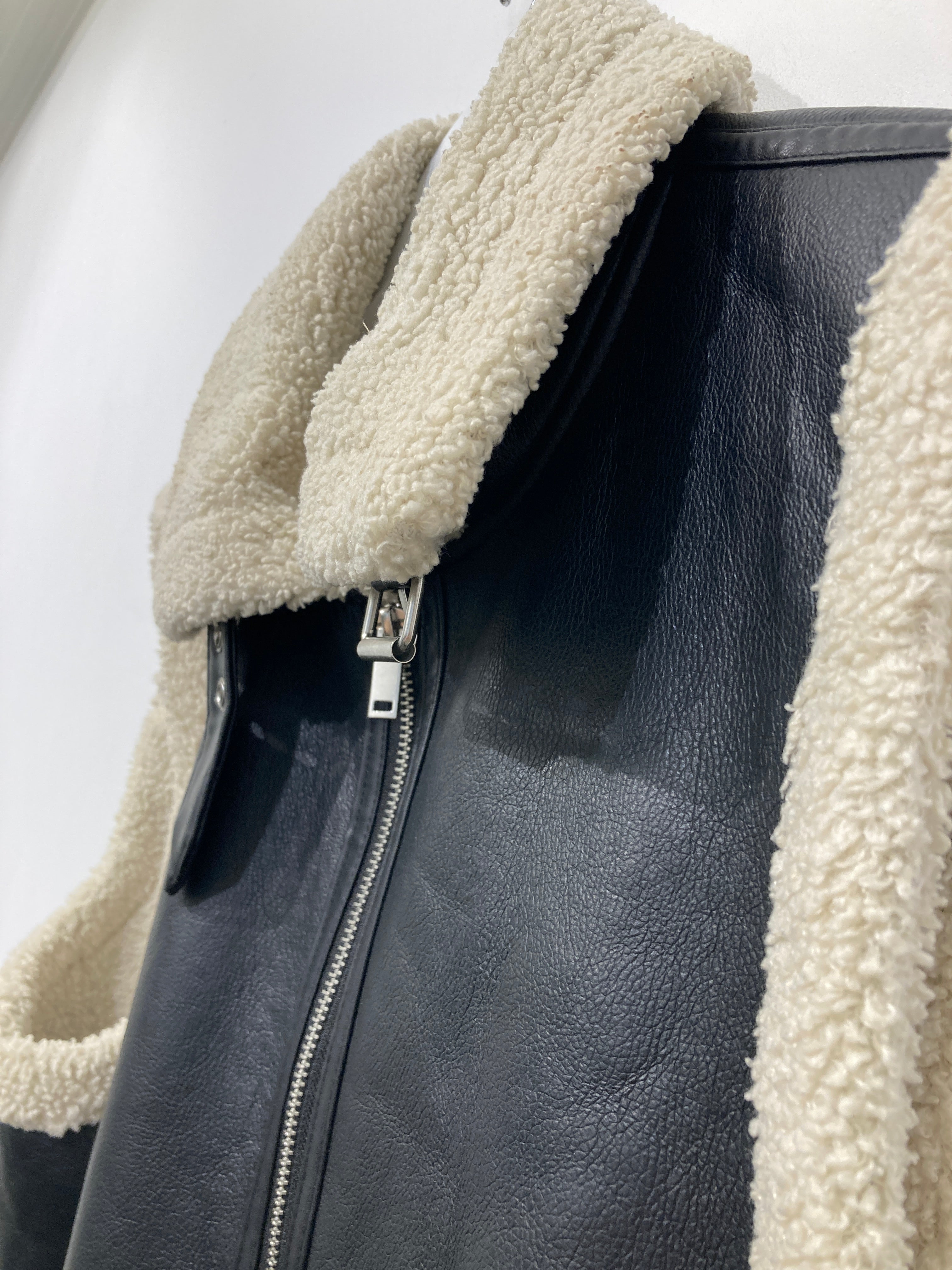 Pieces Vest