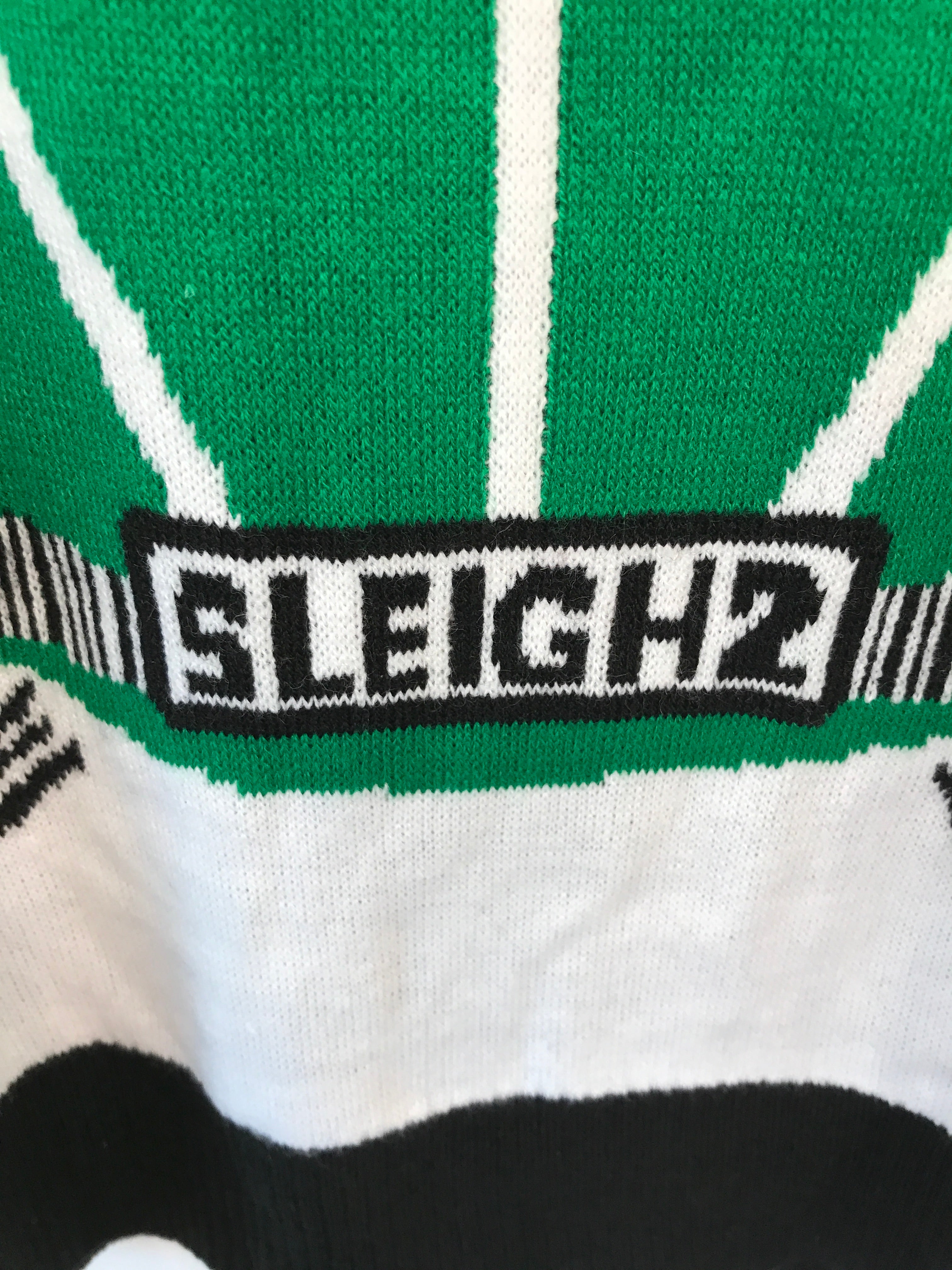 Happy Sweater Strik