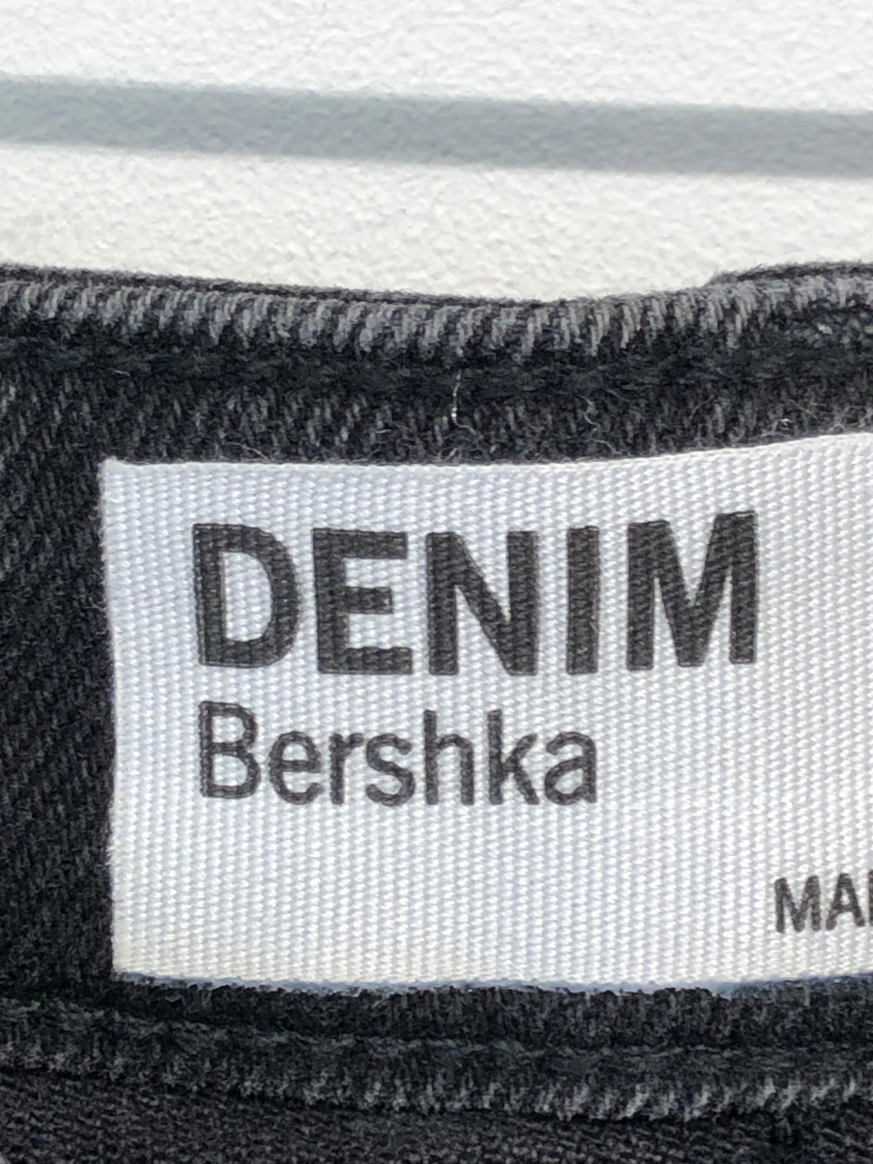 Bershka Shorts