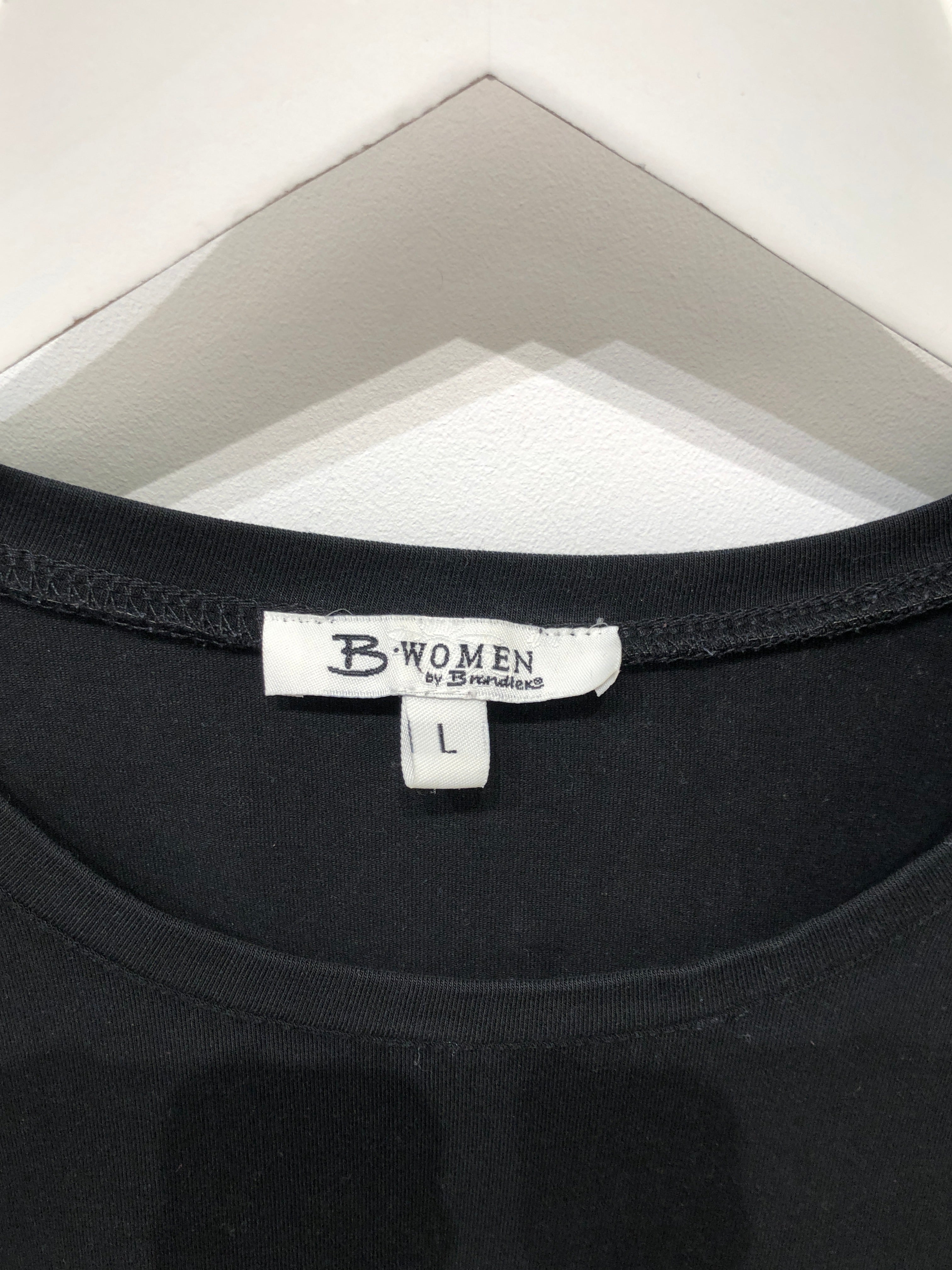 B.Women T-Shirt