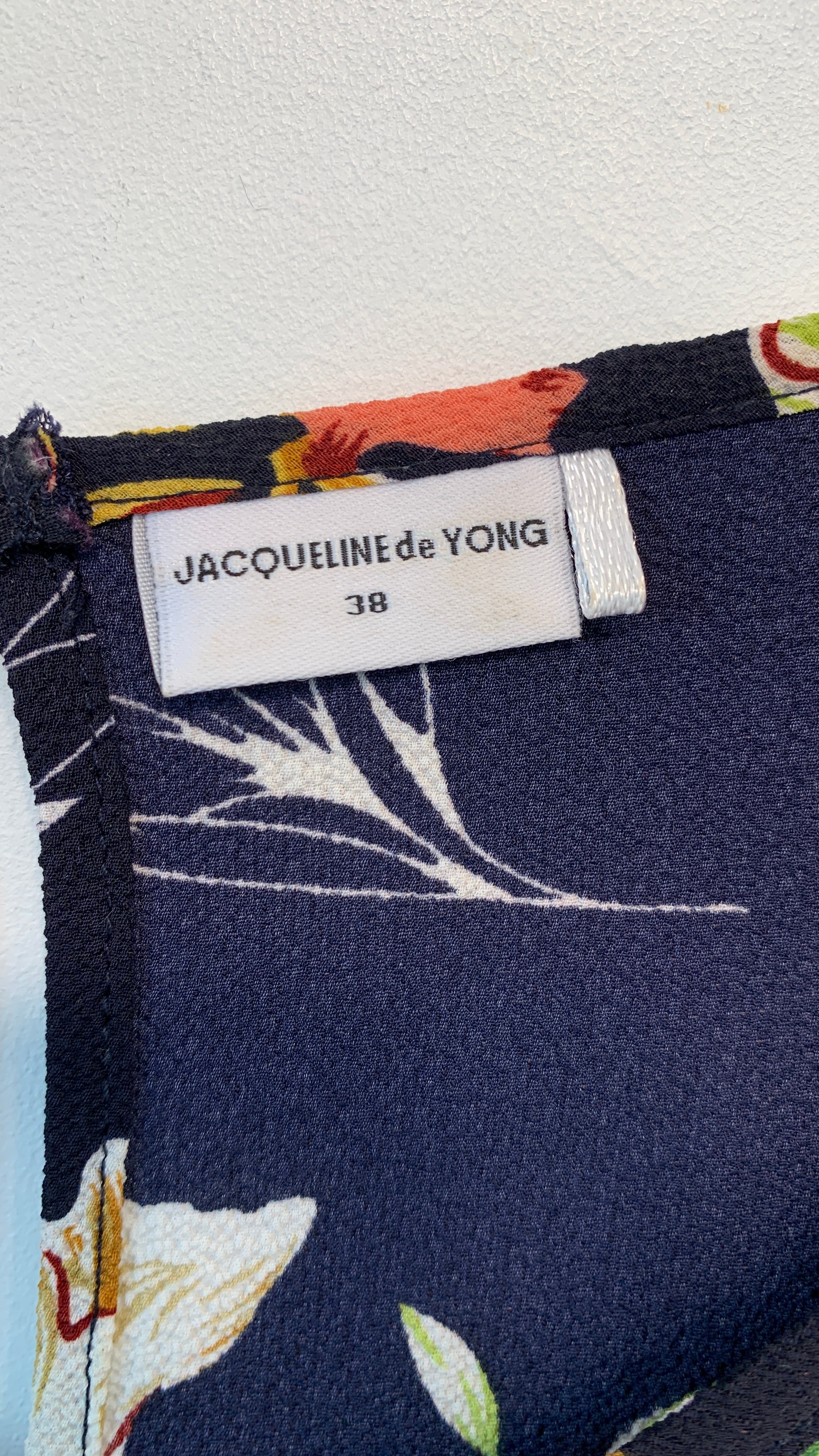 Jaqueline De Young Bluse