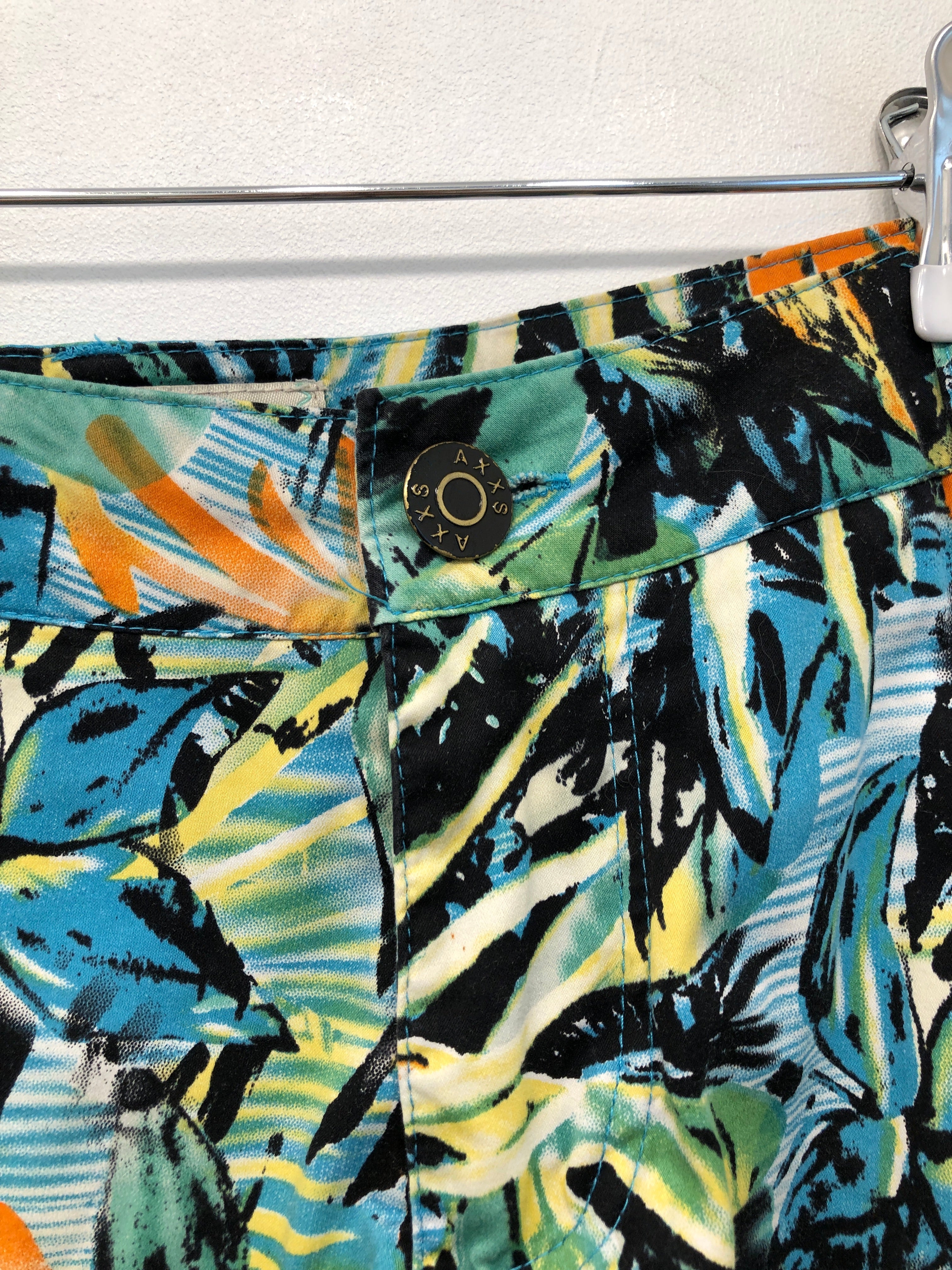 AXXS Shorts
