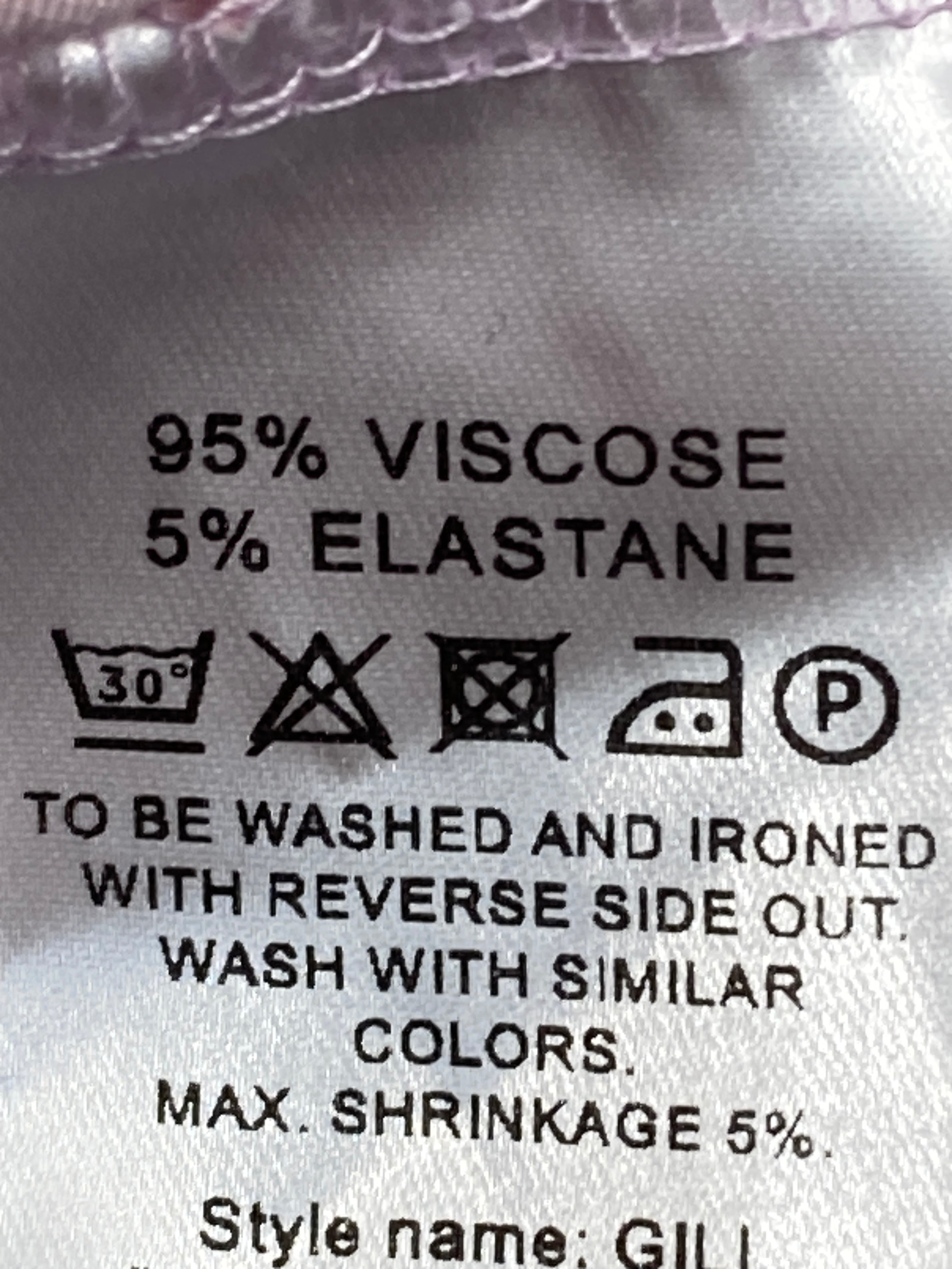 Lyserød T-shirt