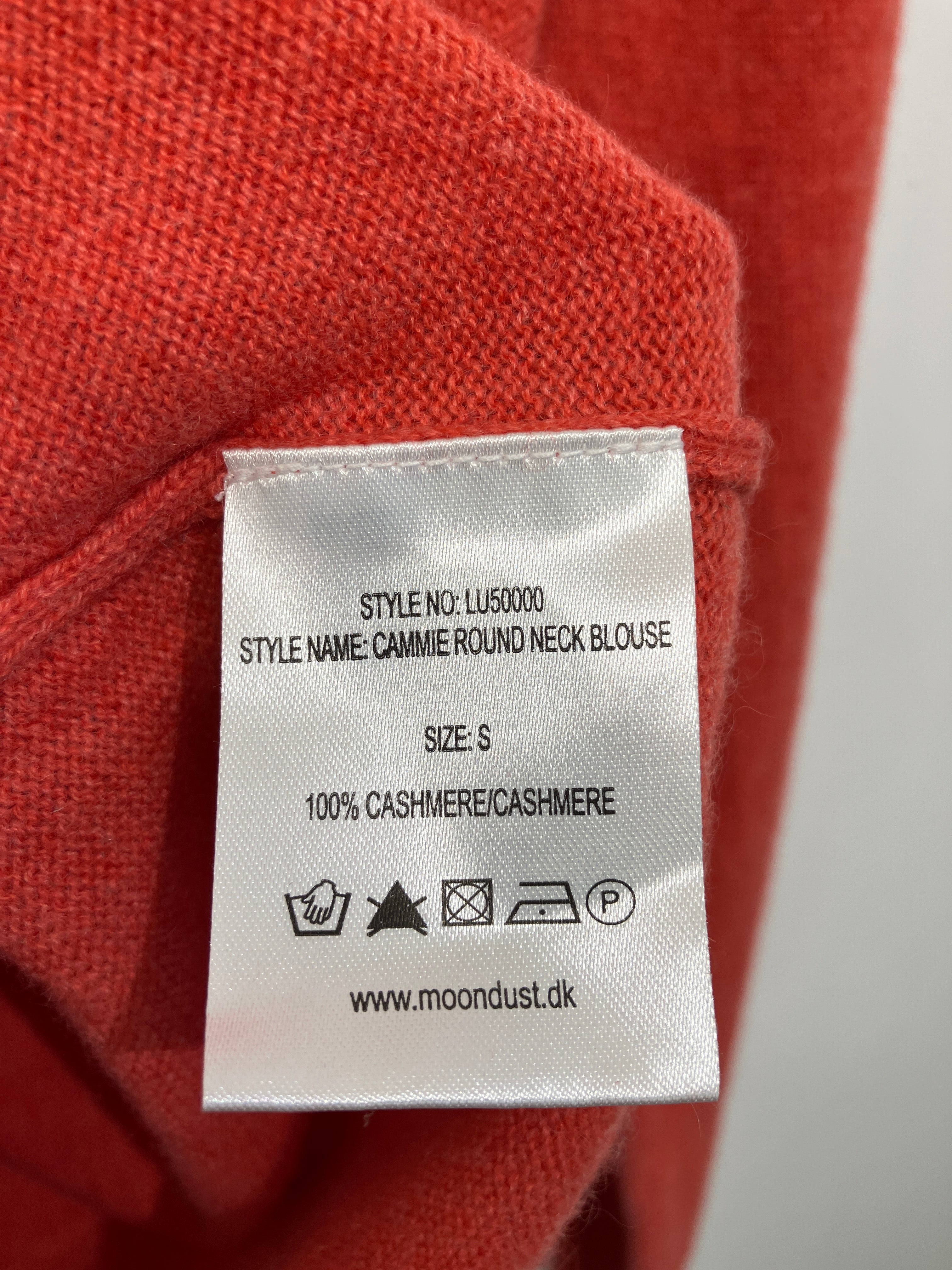 Moondusi Strik Bluse