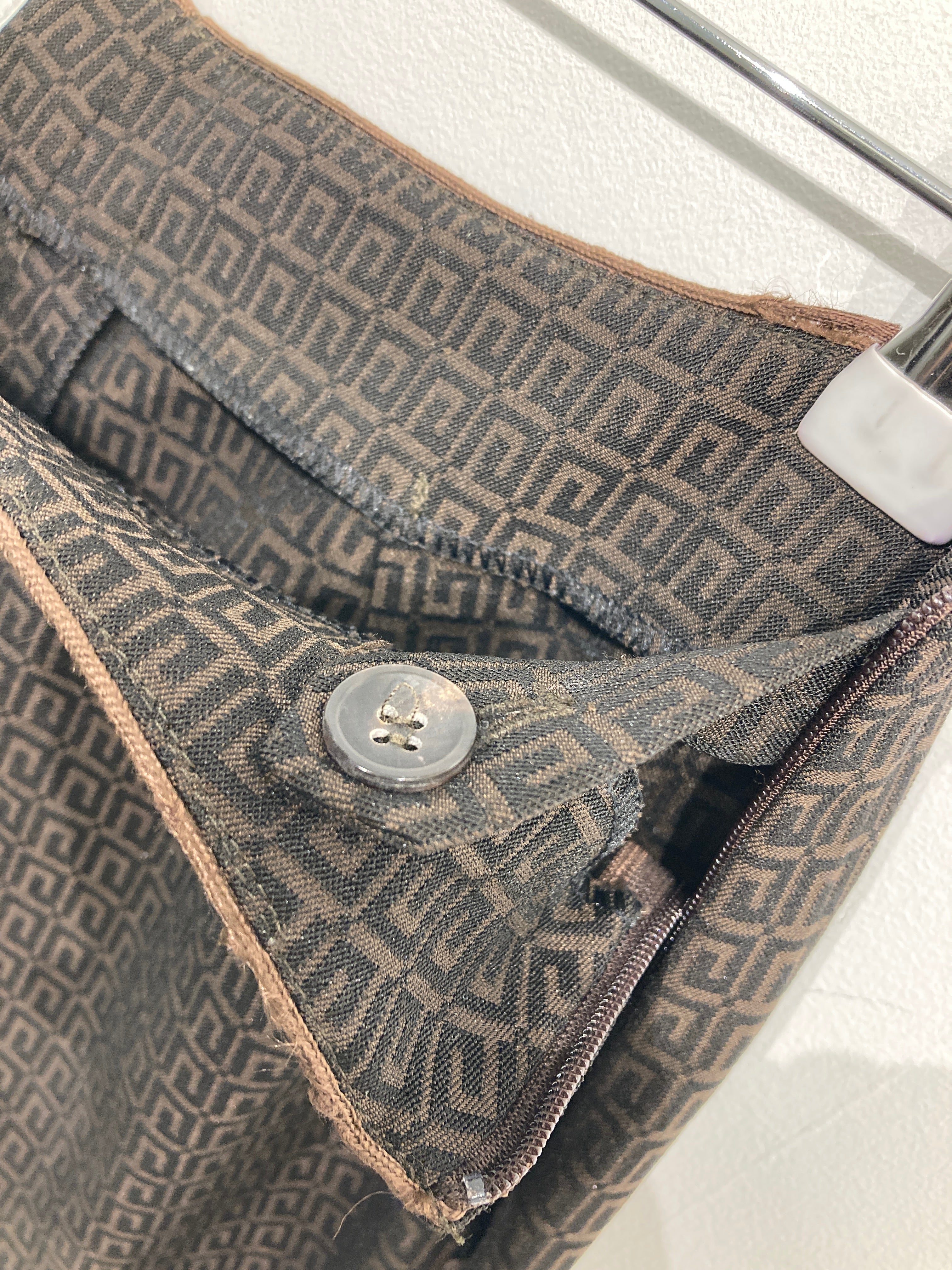 Cerruti 1881