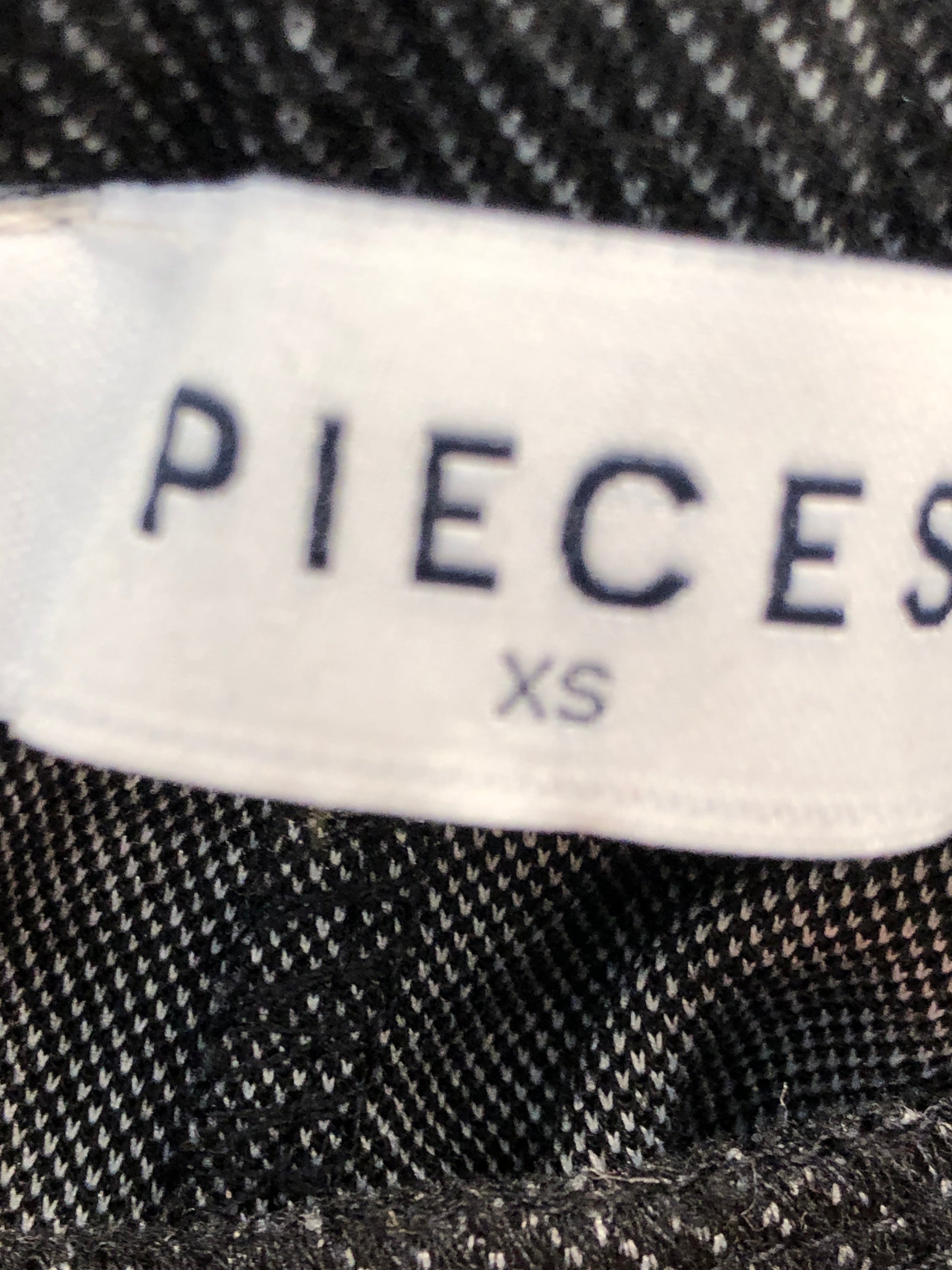 Pieces Bukser